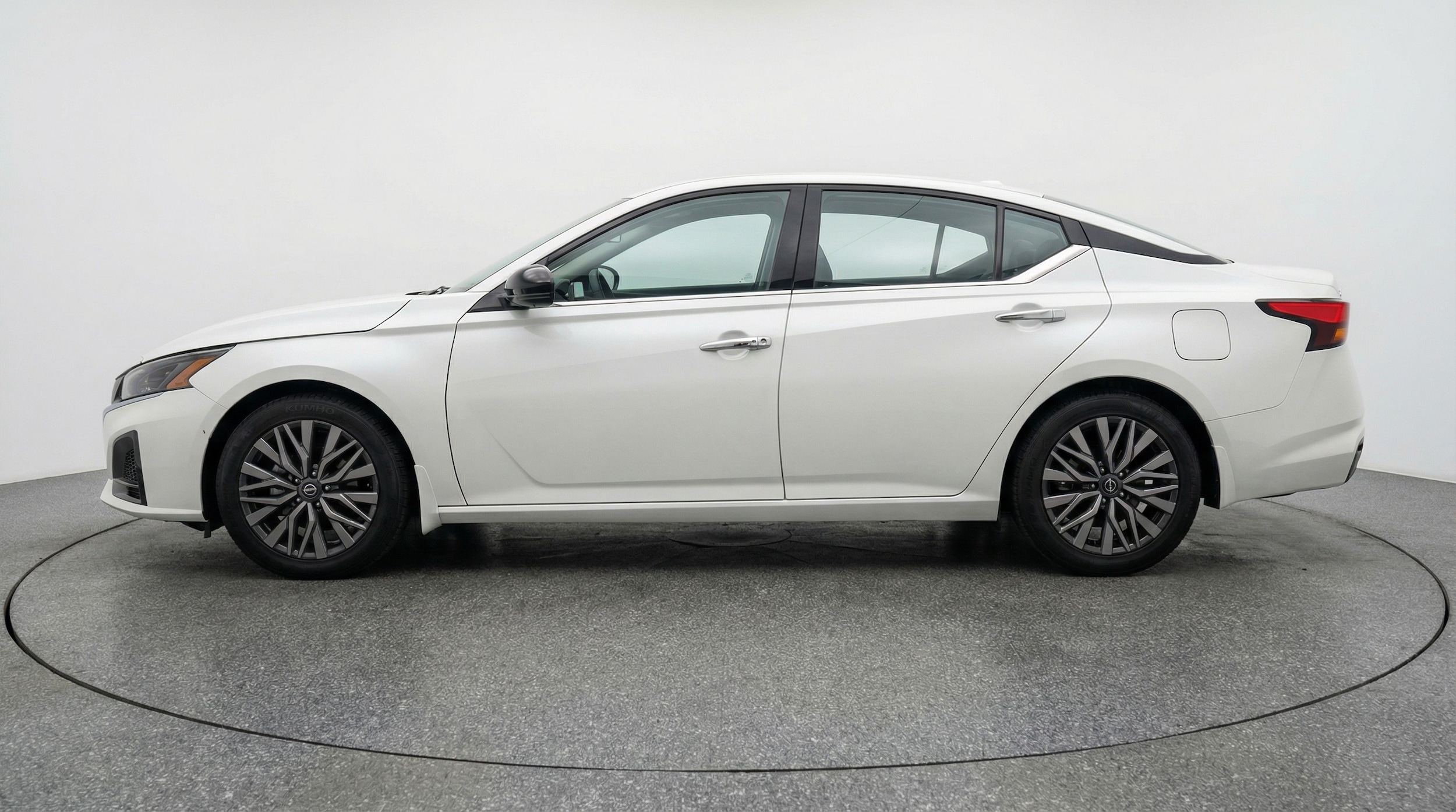 Thumbnail: 2025 Nissan Altima - 4