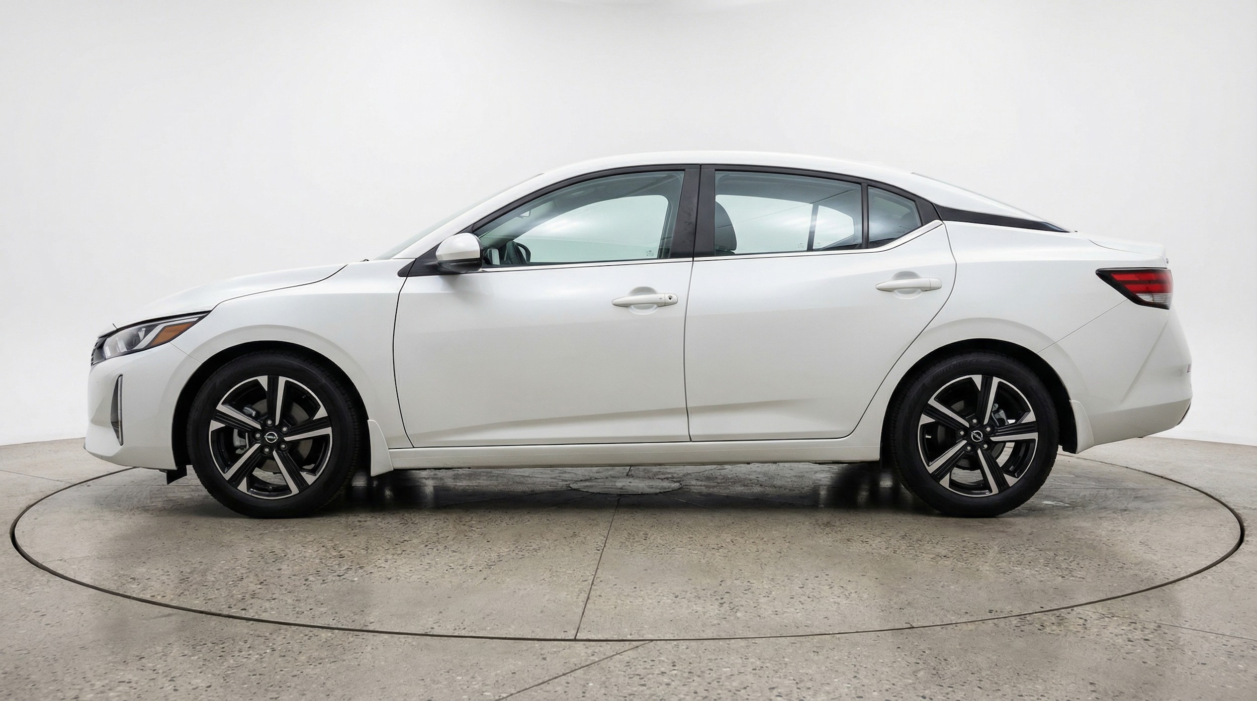 Thumbnail: 2025 Nissan Sentra - 4