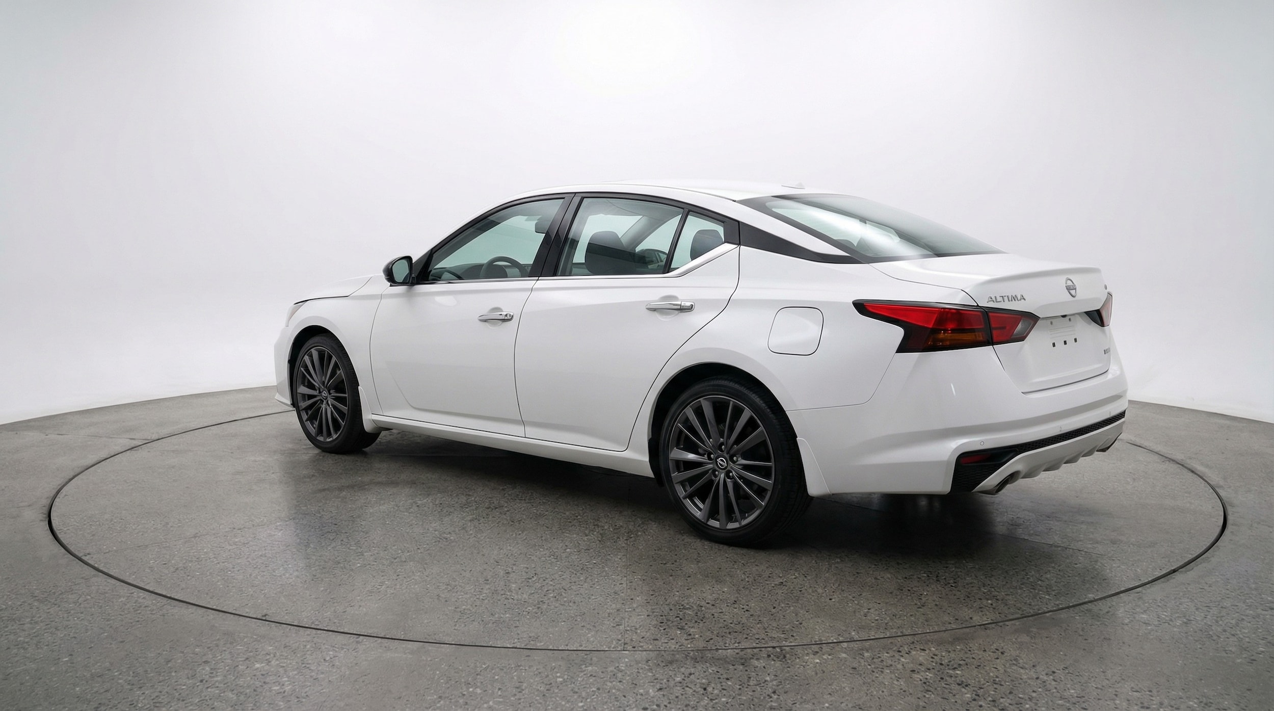 Thumbnail: 2025 Nissan Altima - 5