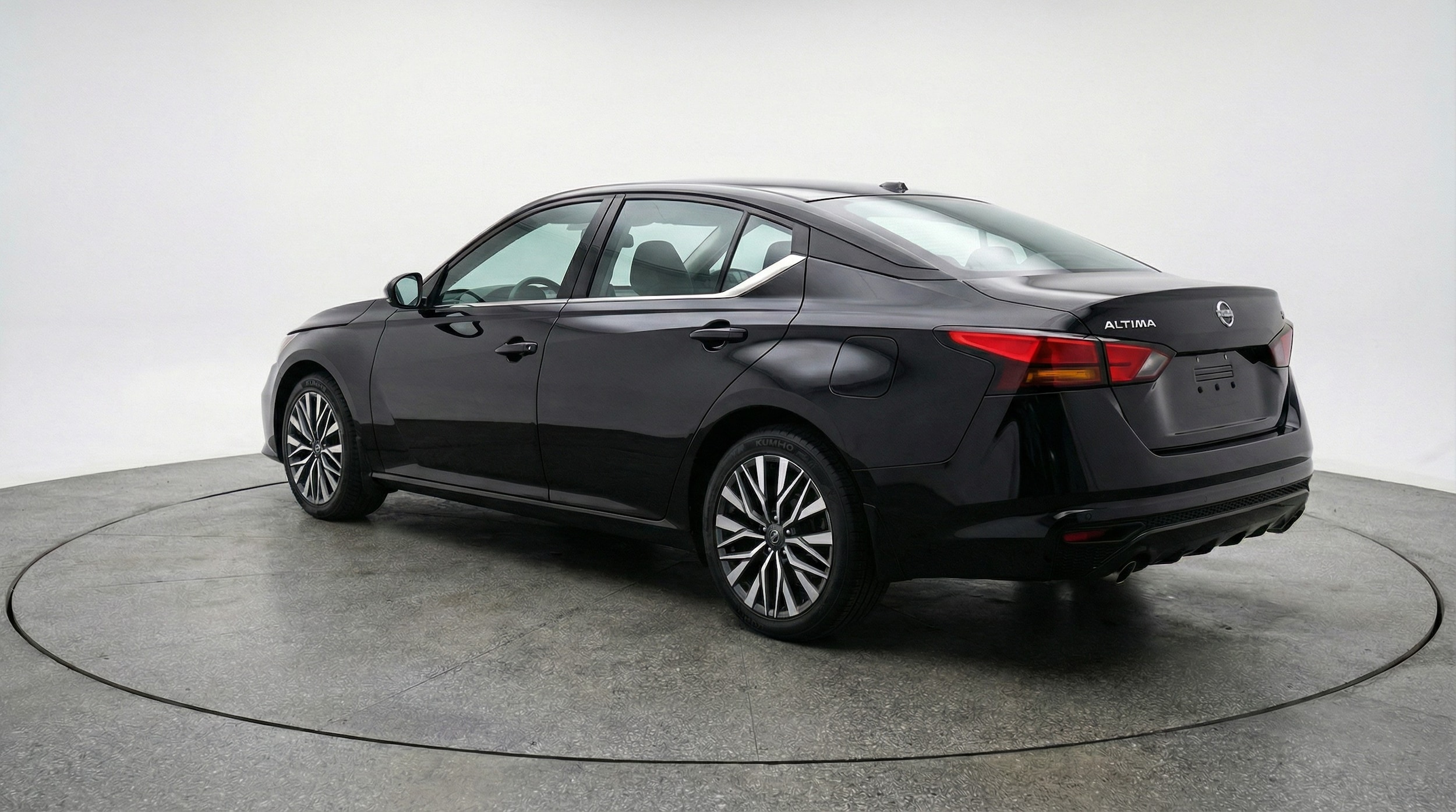 Thumbnail: 2025 Nissan Altima - 5