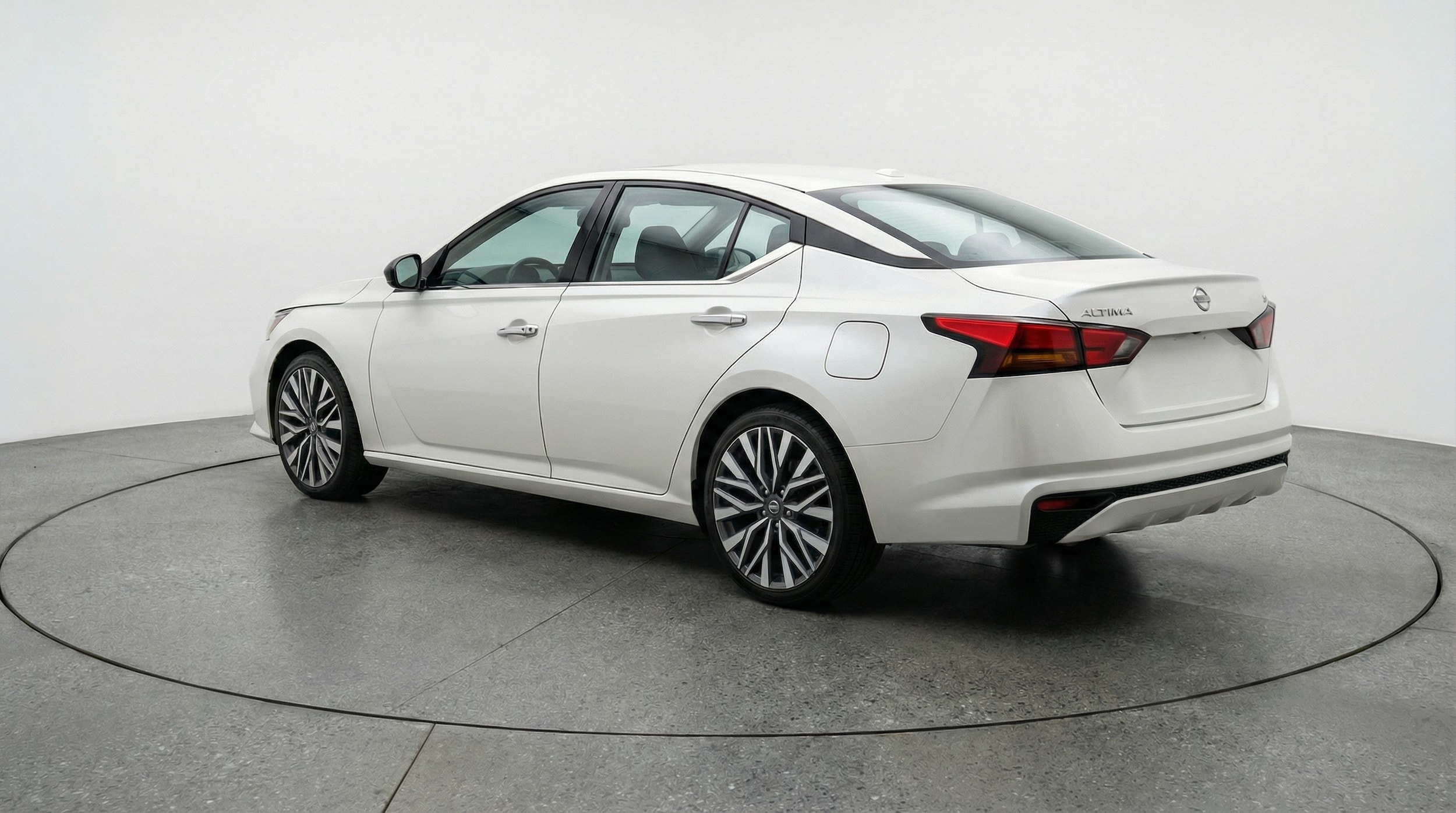 Thumbnail: 2025 Nissan Altima - 5