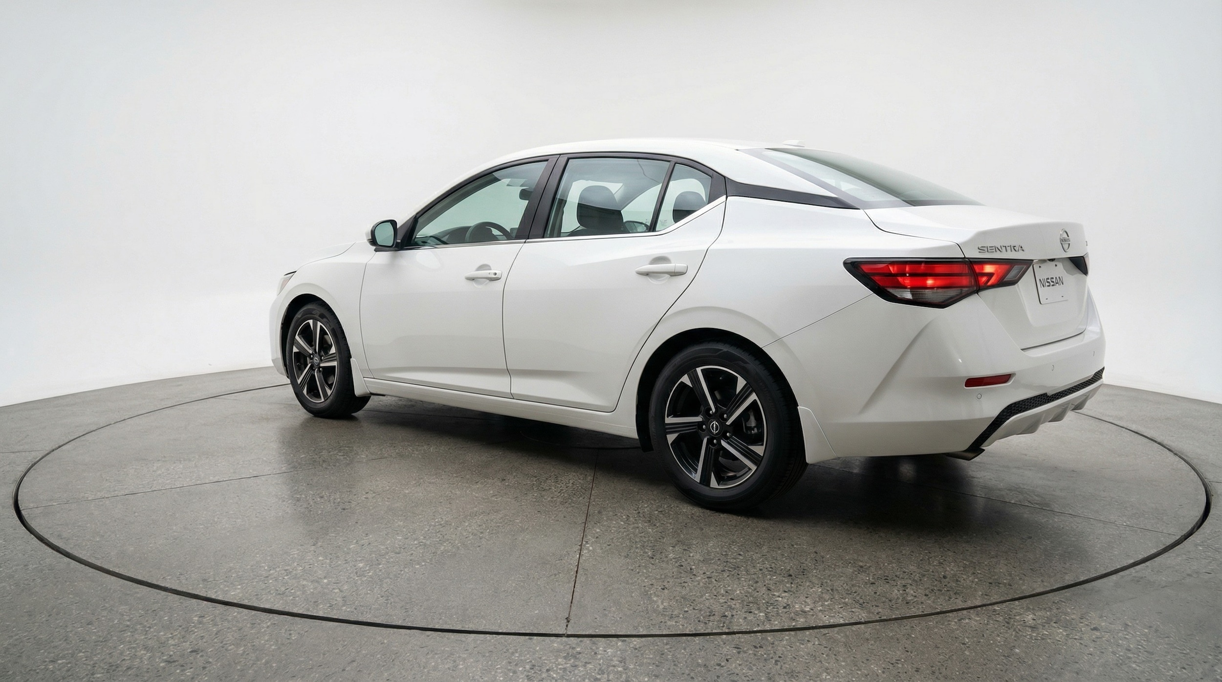 Thumbnail: 2025 Nissan Sentra - 5