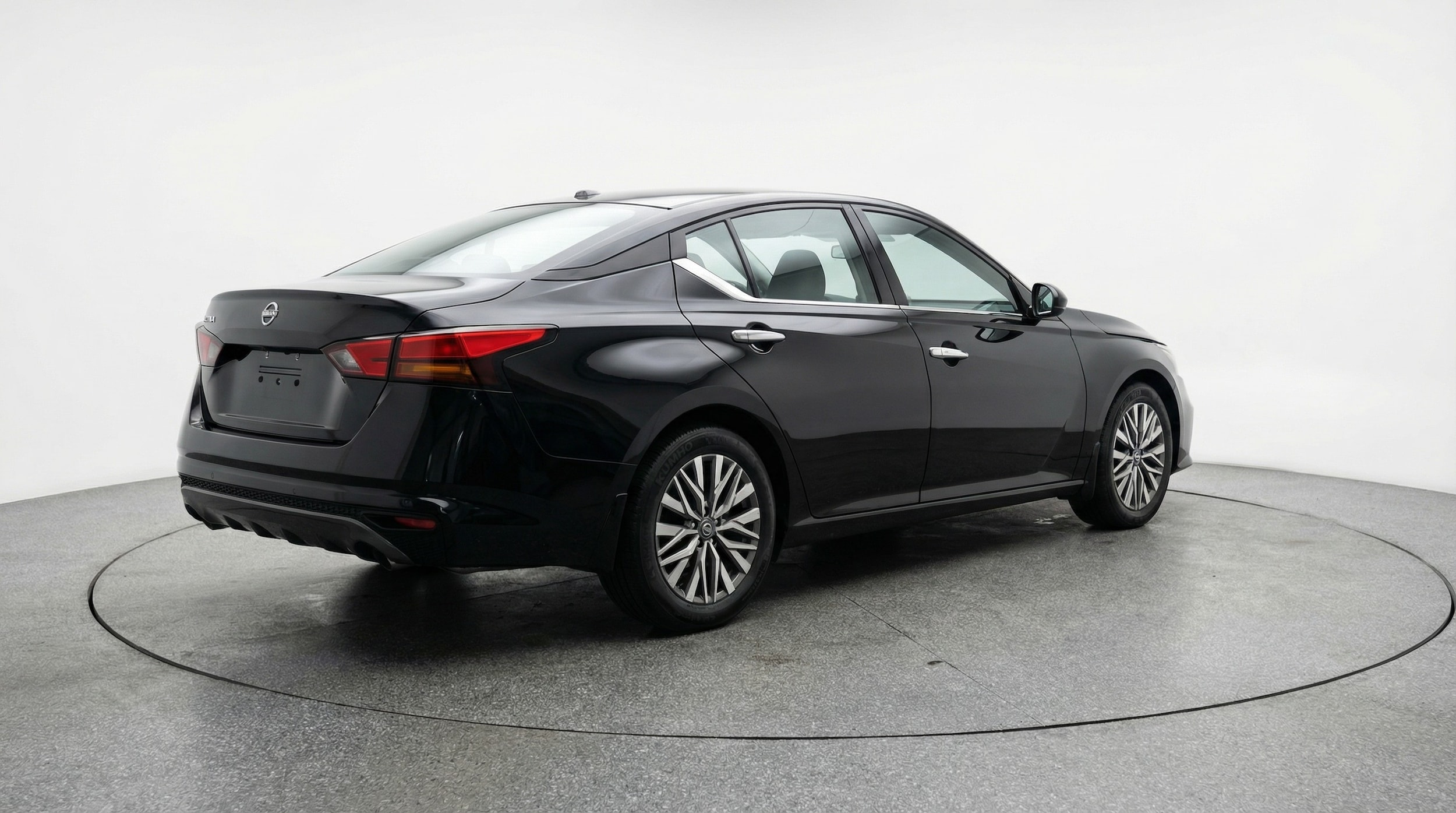 Thumbnail: 2025 Nissan Altima - 7