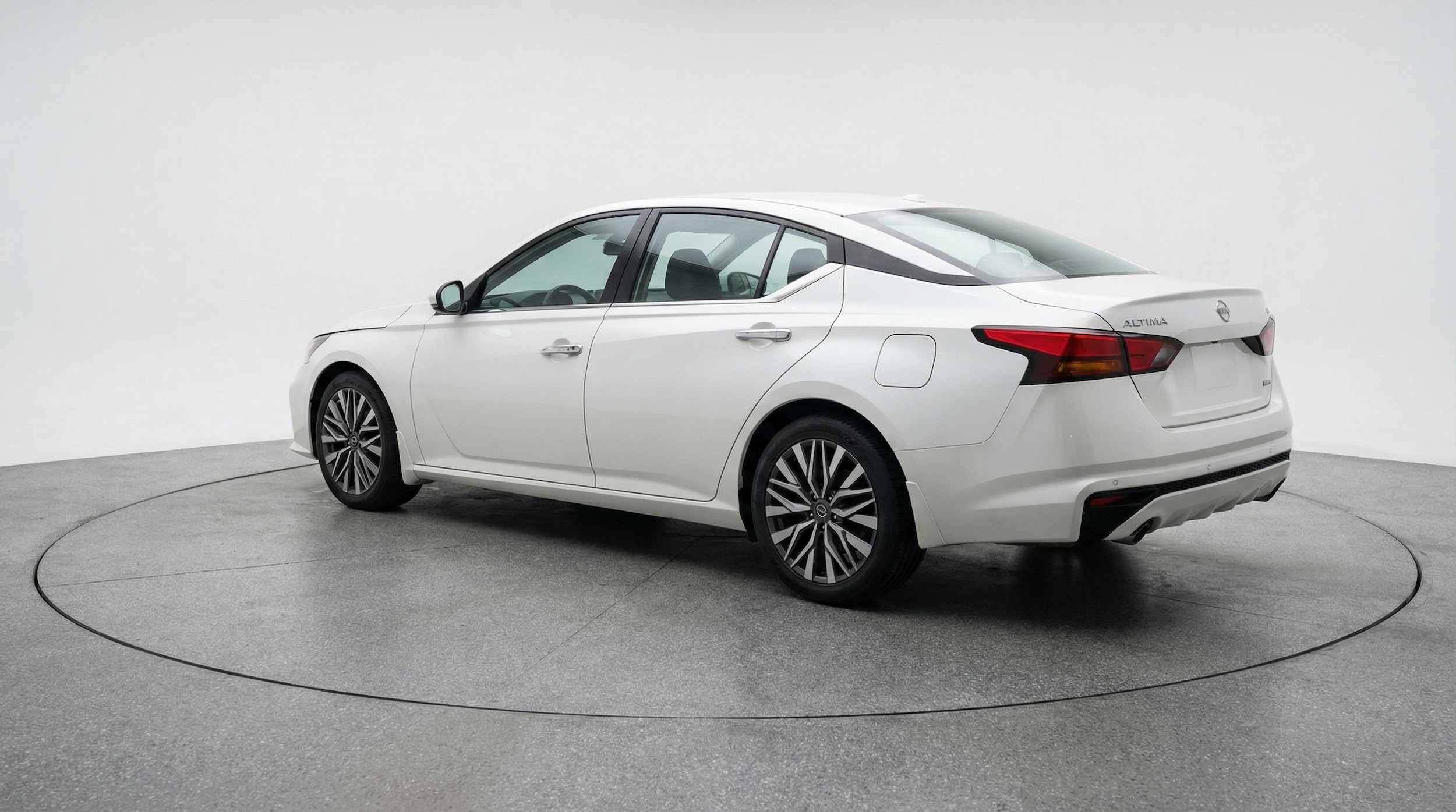 Thumbnail: 2025 Nissan Altima - 5