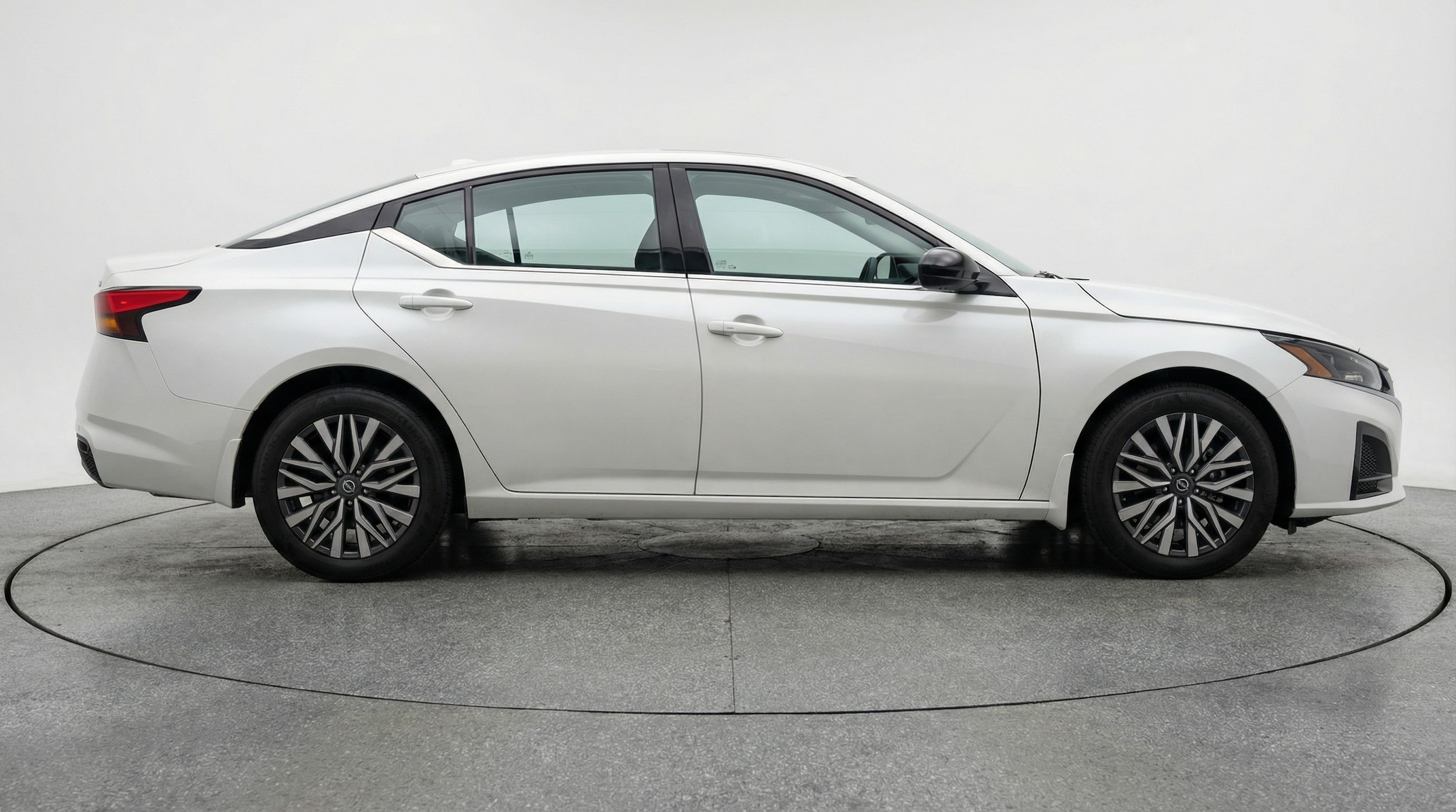 Thumbnail: 2025 Nissan Altima - 8