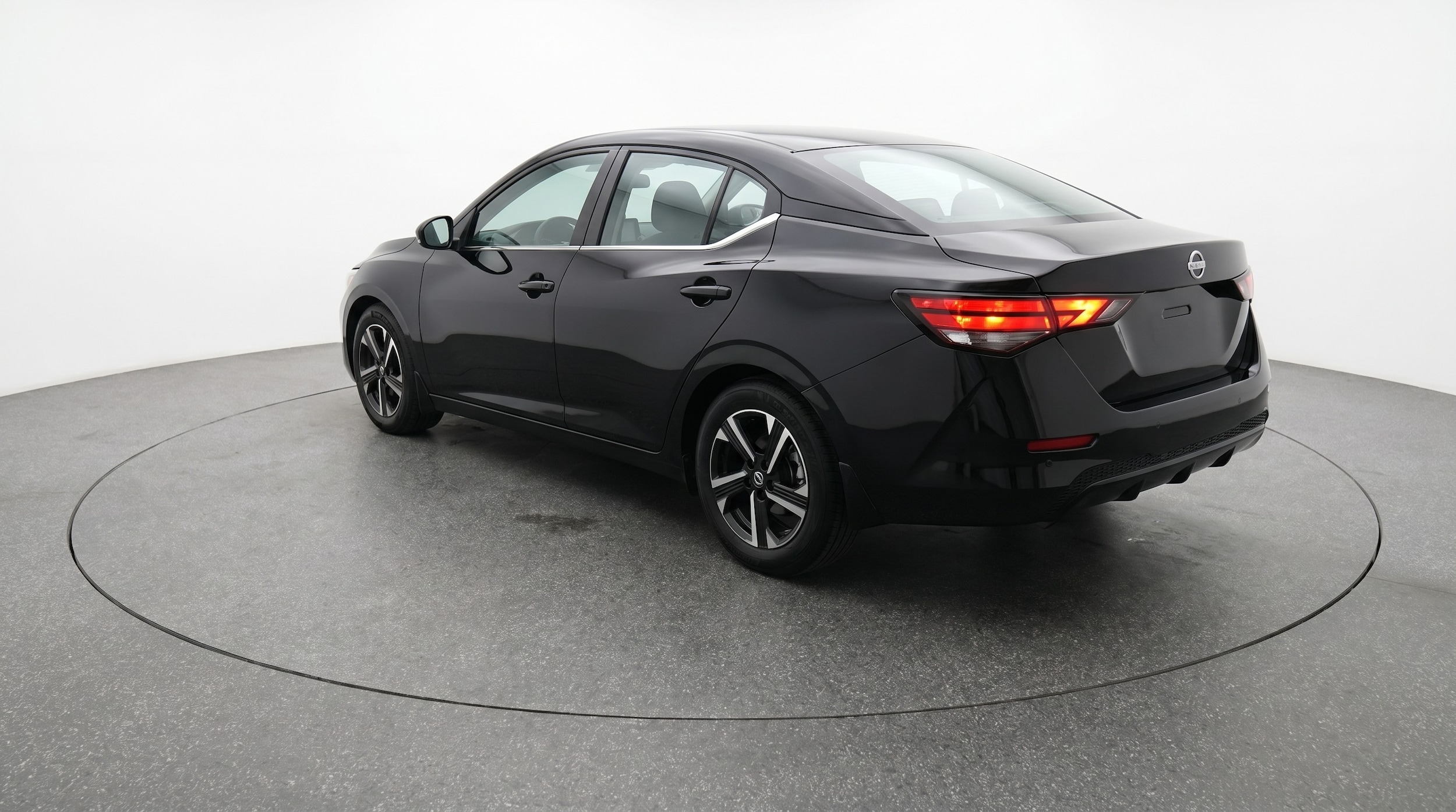Thumbnail: 2025 Nissan Sentra - 5