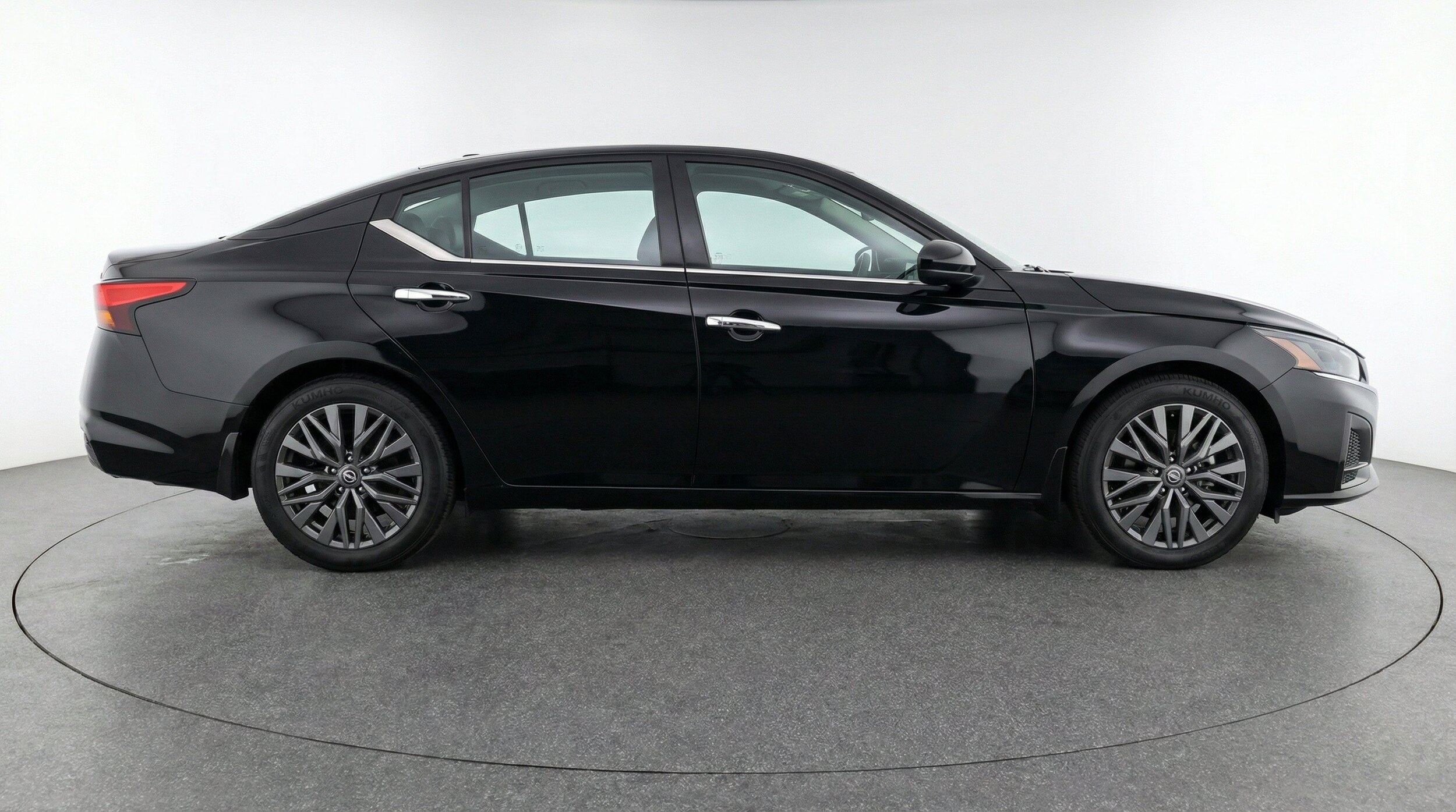Thumbnail: 2025 Nissan Altima - 11