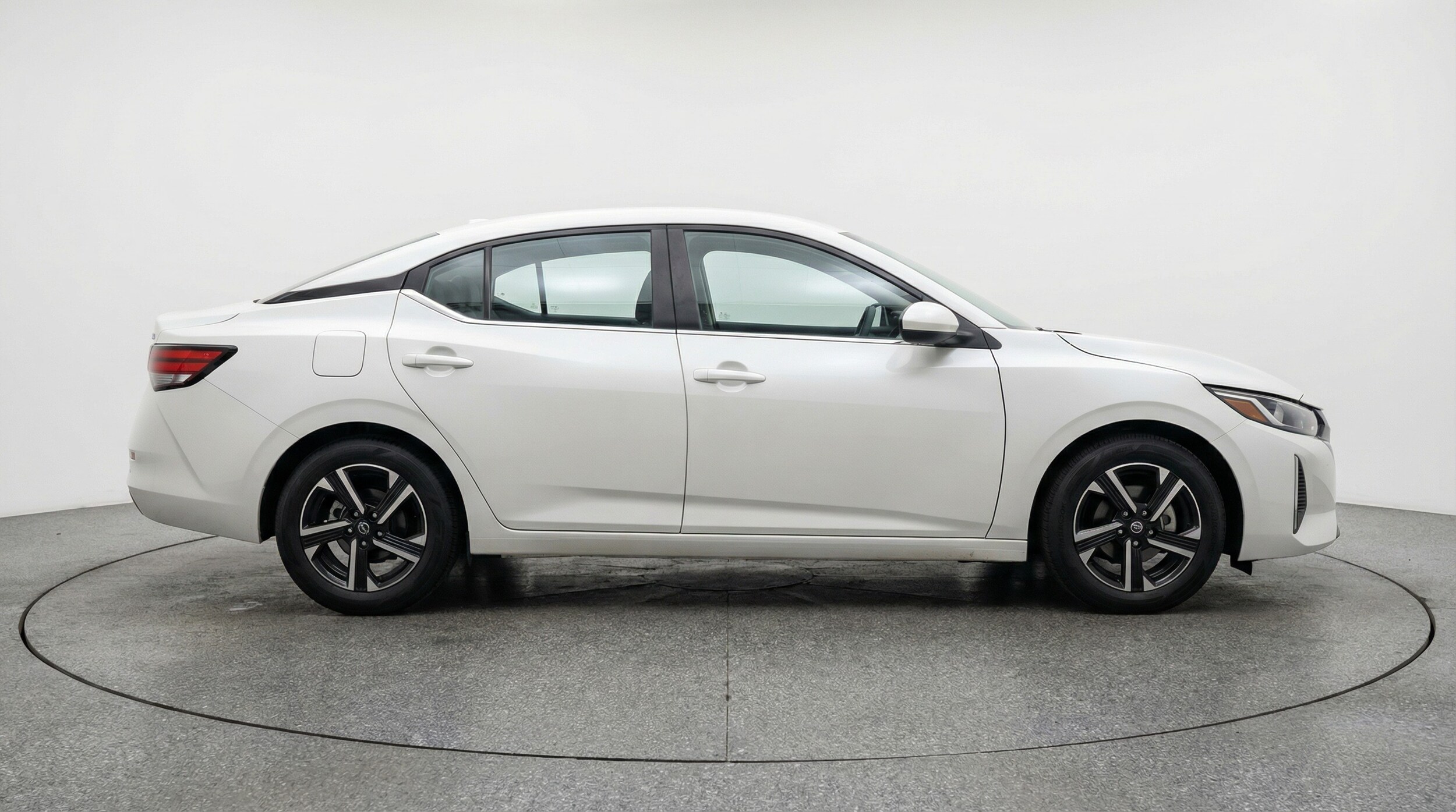 Thumbnail: 2025 Nissan Sentra - 8