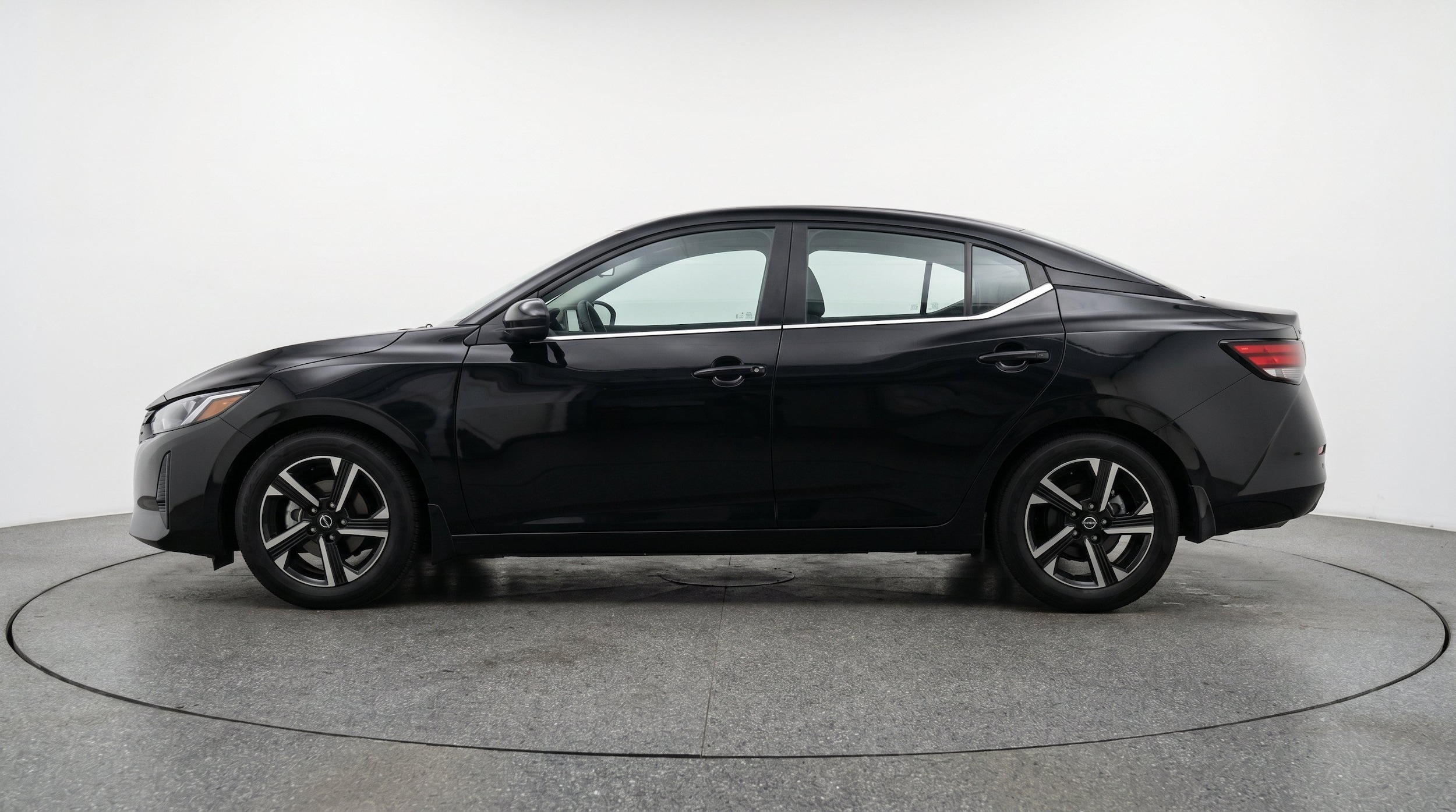 Thumbnail: 2025 Nissan Sentra - 5