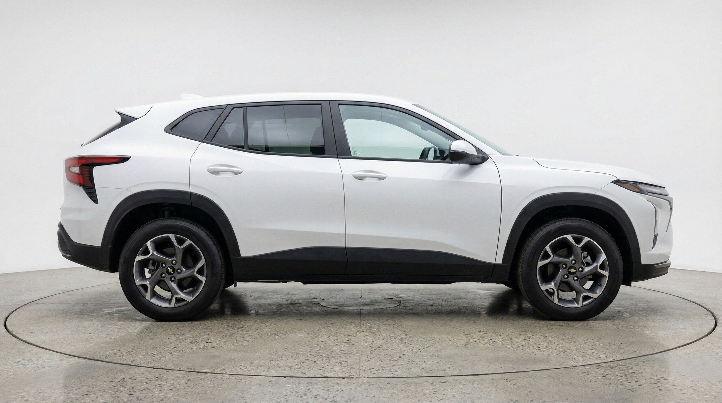 Thumbnail: 2025 Chevrolet Trax - 8