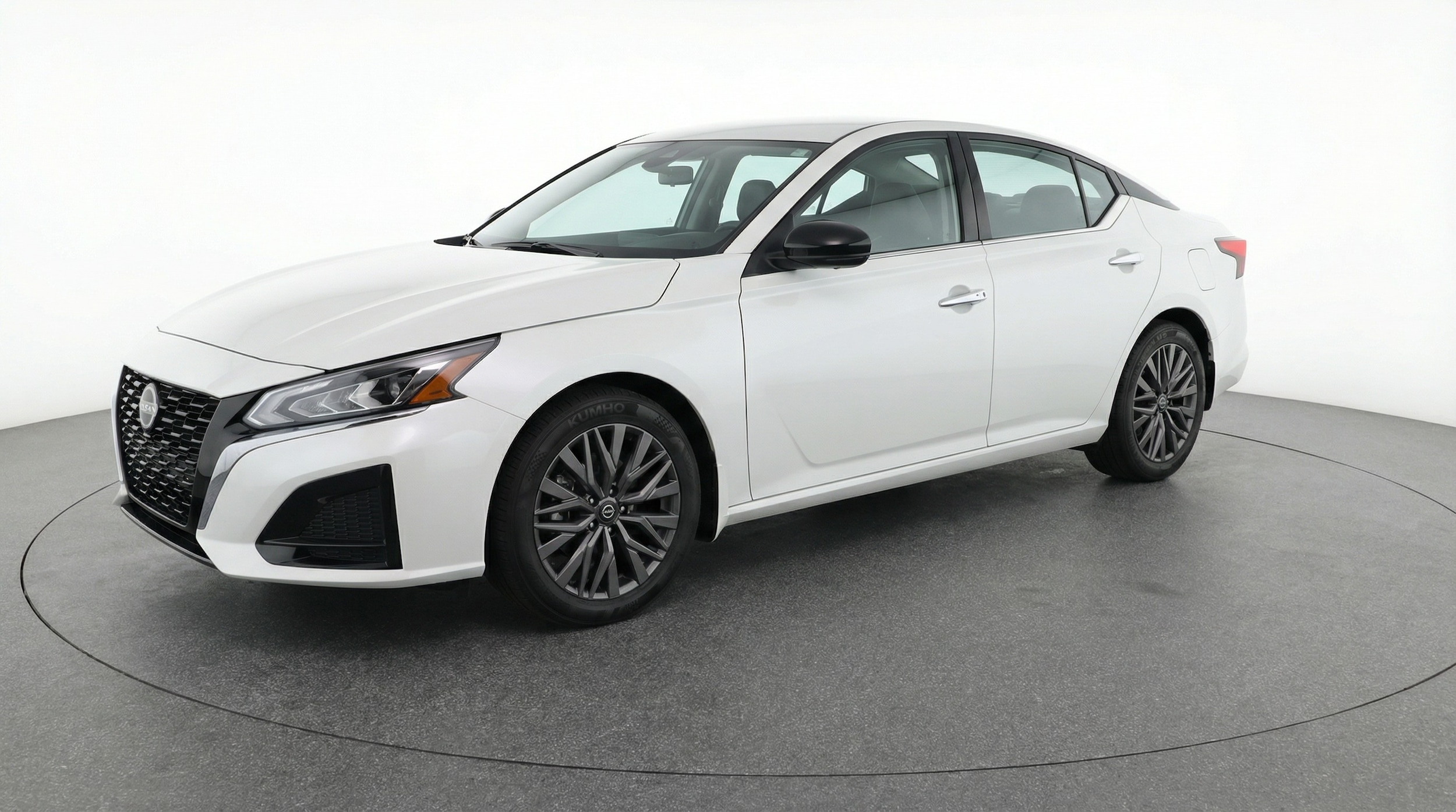 Thumbnail: 2025 Nissan Altima - 3