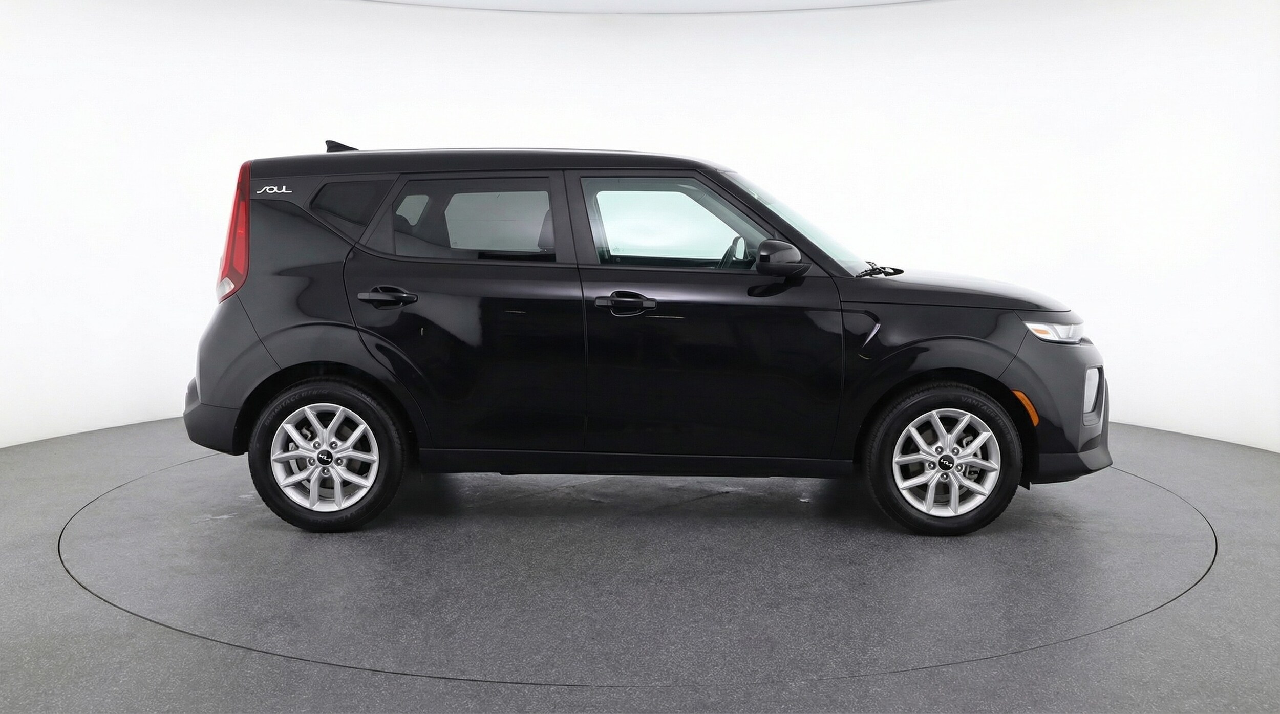 Thumbnail: 2025 Kia Soul - 8