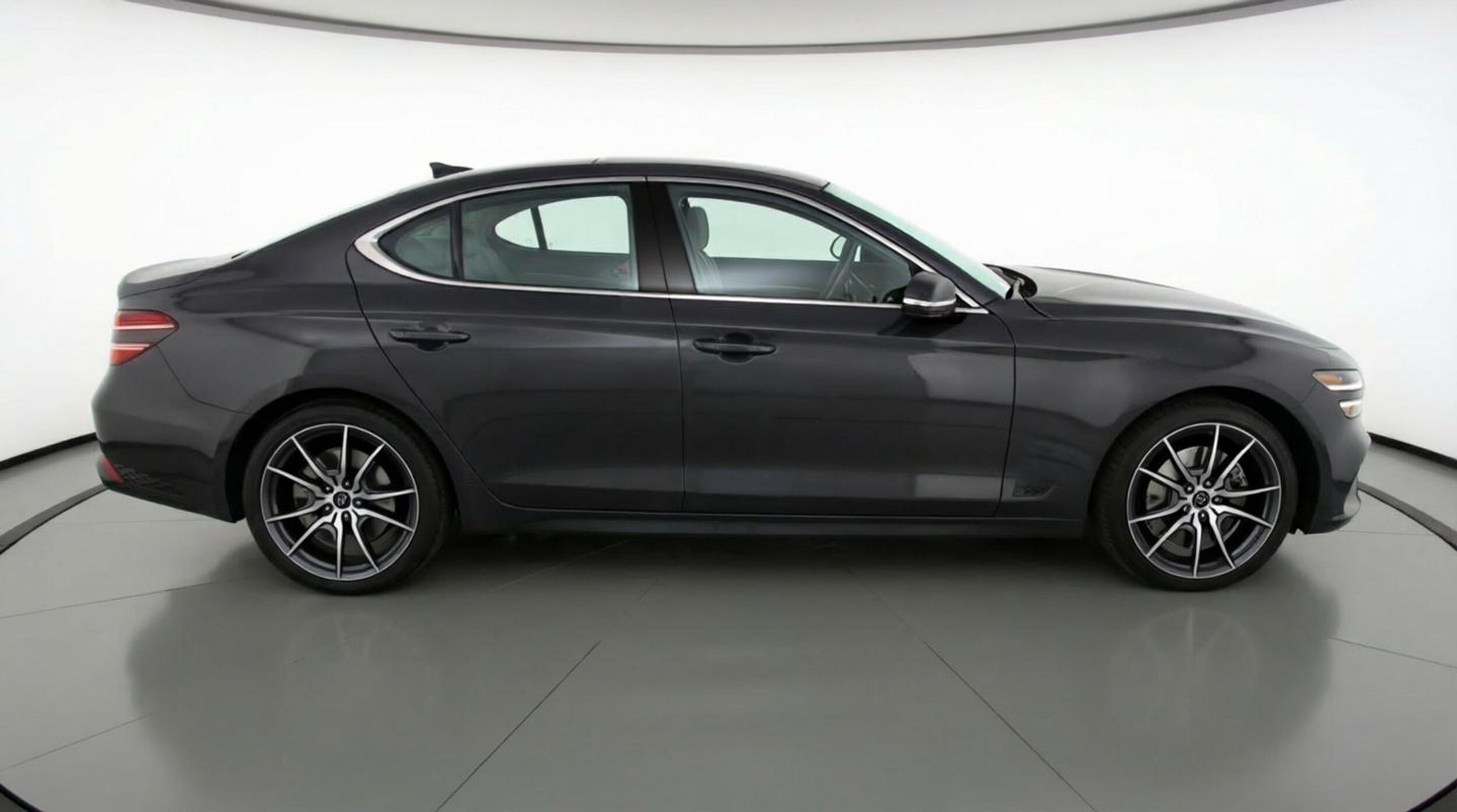 Thumbnail: 2025 Genesis G70 - 8