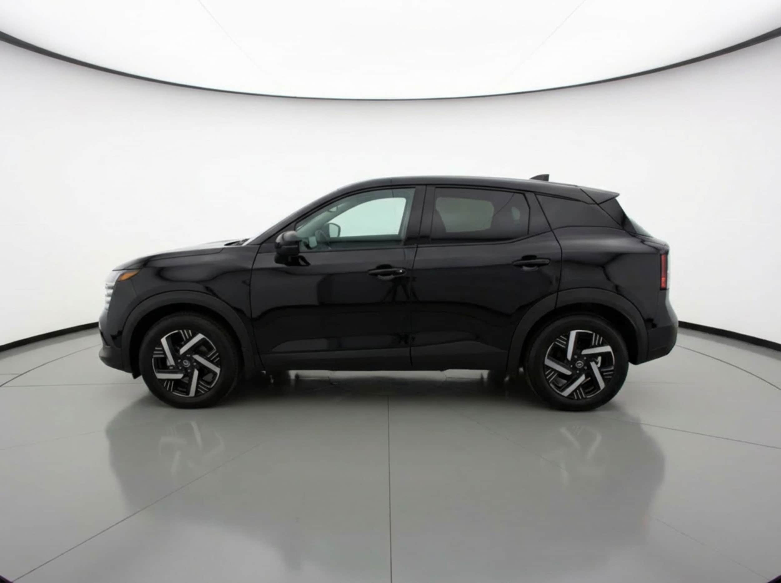 Thumbnail: 2025 Nissan Kicks - 4