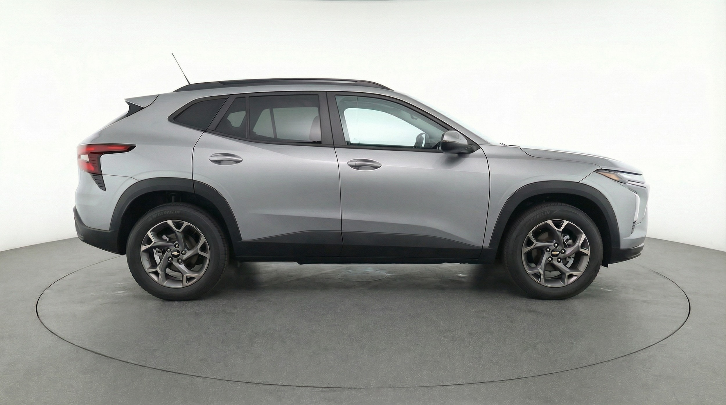 Thumbnail: 2025 Chevrolet Trax - 8