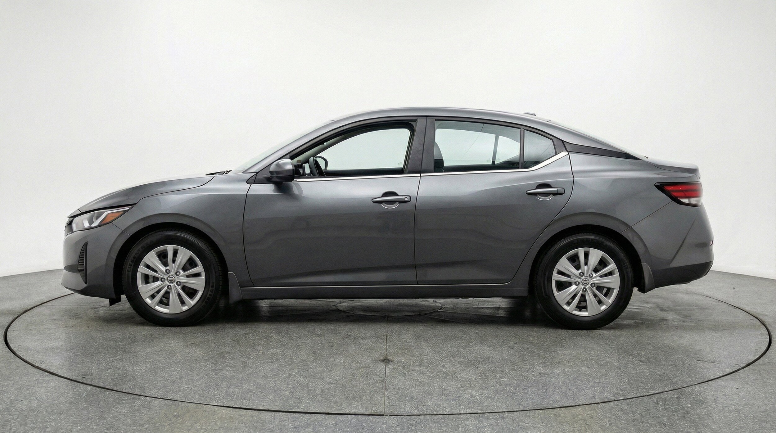 Thumbnail: 2025 Nissan Sentra - 5