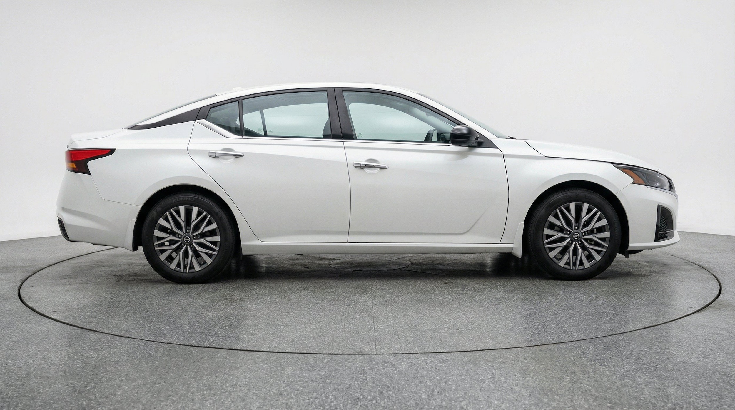 Thumbnail: 2025 Nissan Altima - 11