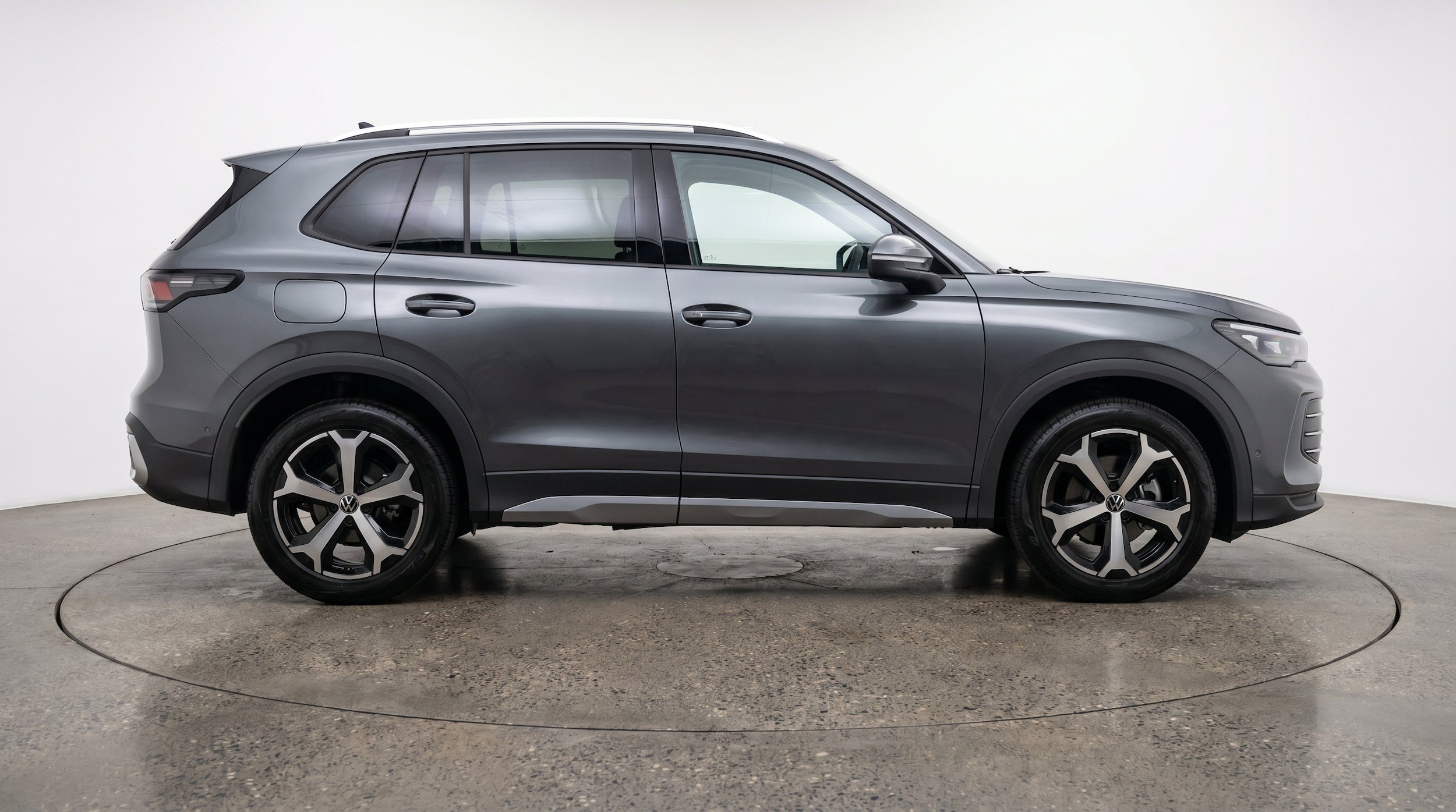 Thumbnail: 2026 Volkswagen Tiguan - 10