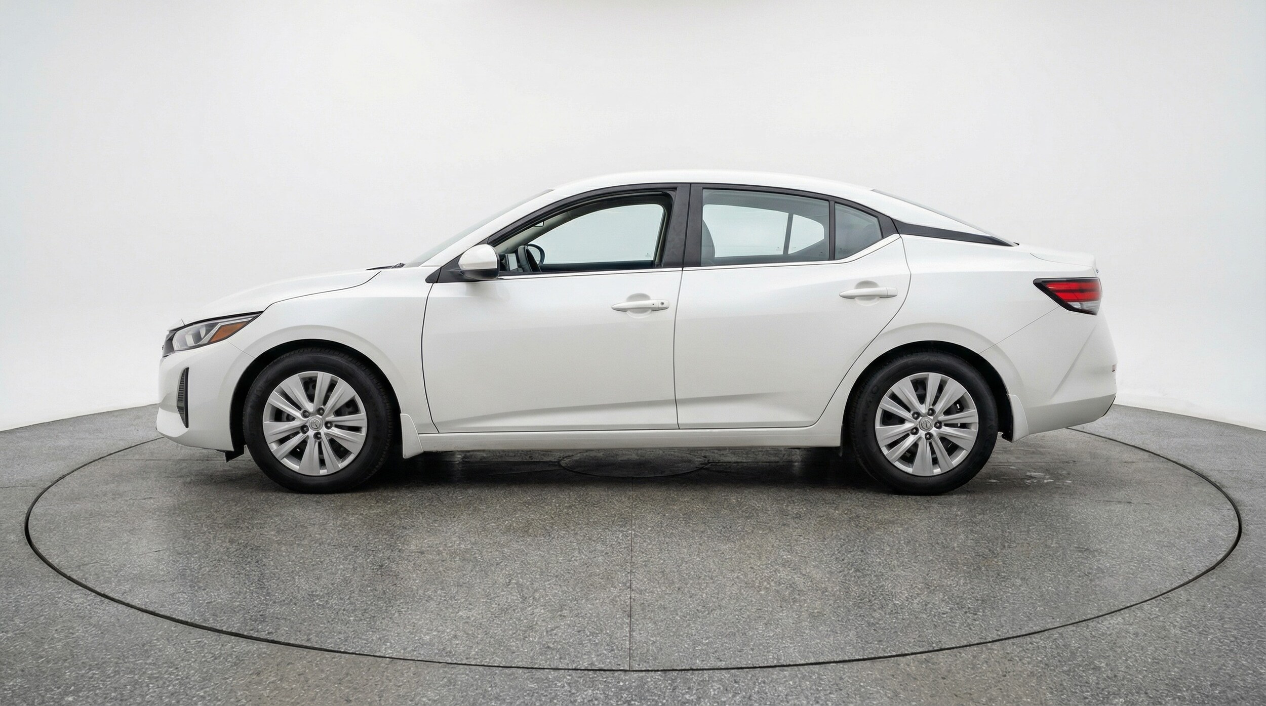 Thumbnail: 2025 Nissan Sentra - 4