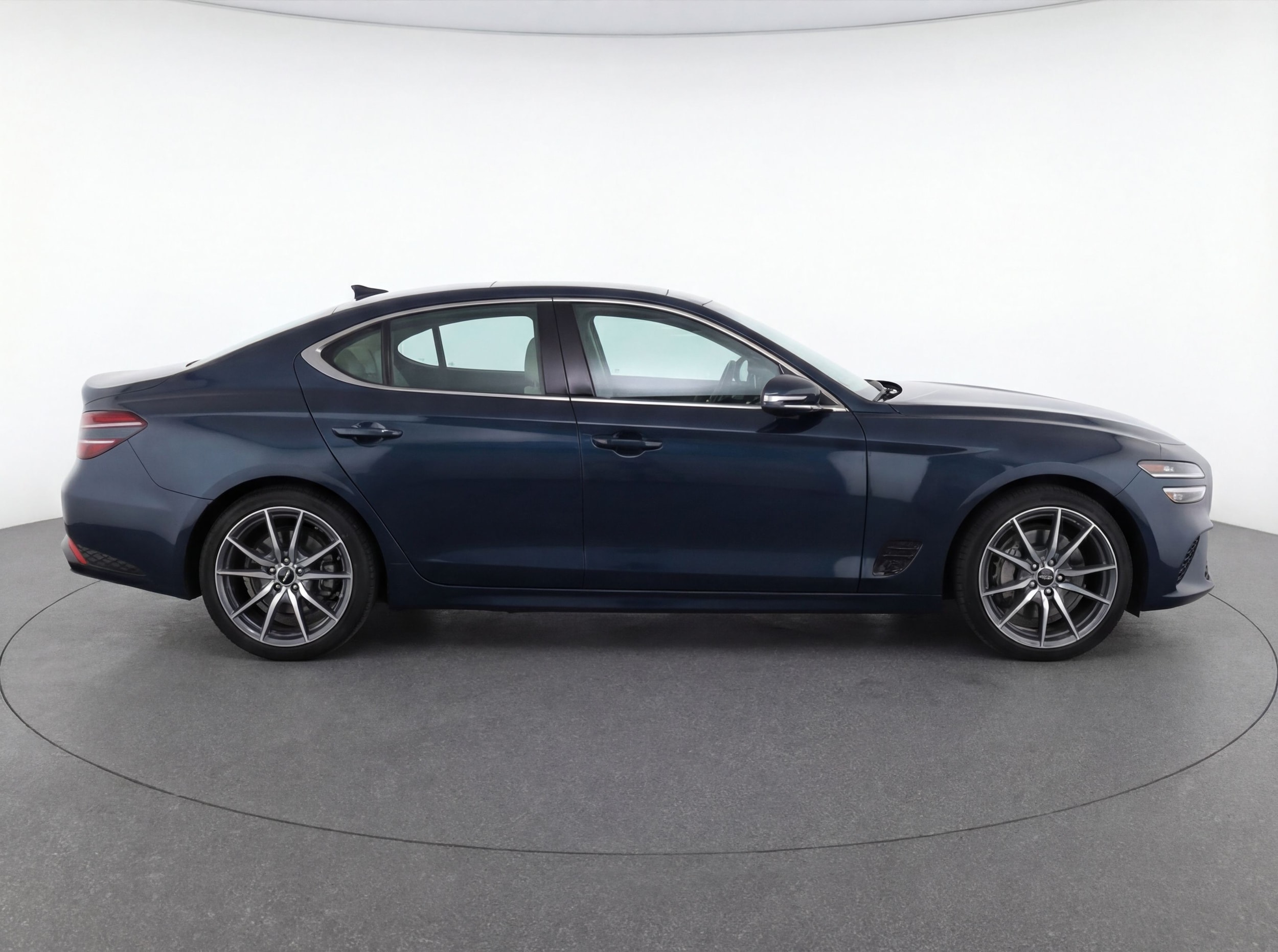 Thumbnail: 2025 Genesis G70 - 8