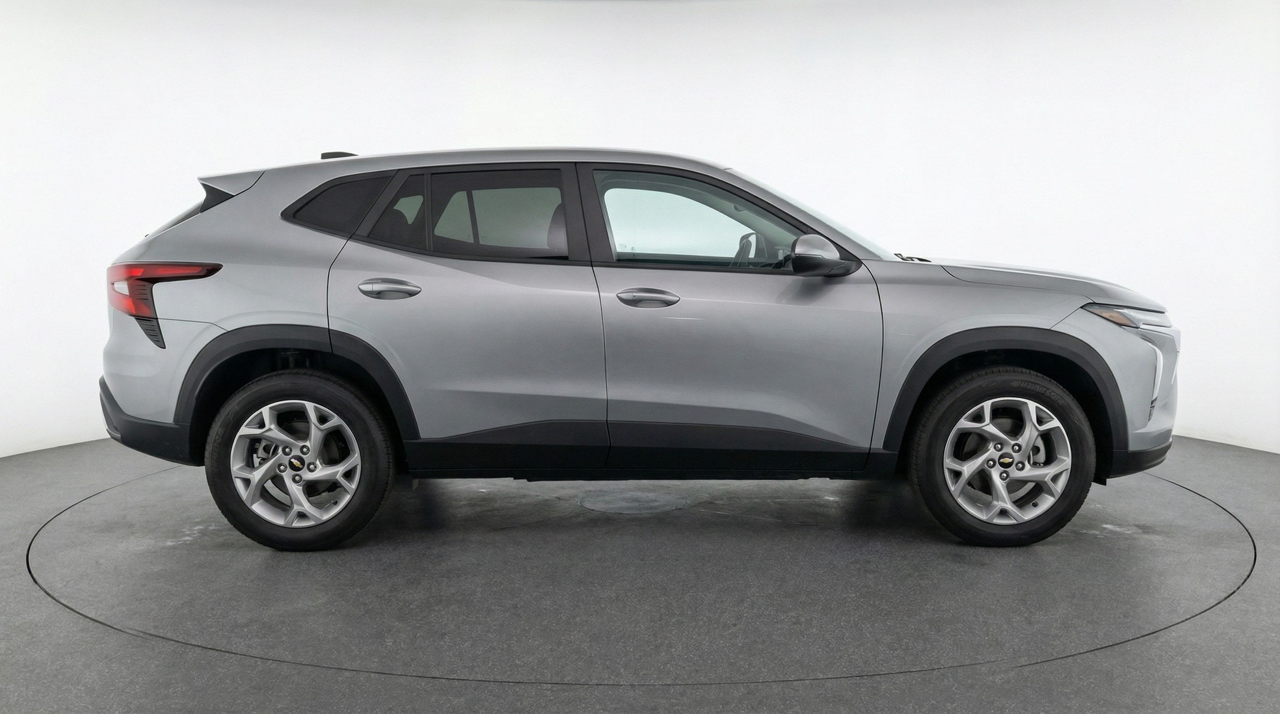 Thumbnail: 2025 Chevrolet Trax - 8