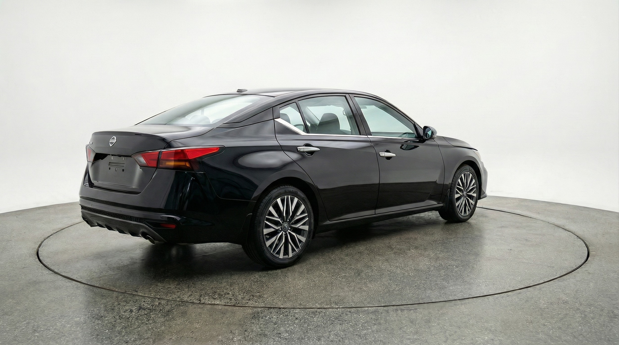 Thumbnail: 2025 Nissan Altima - 7