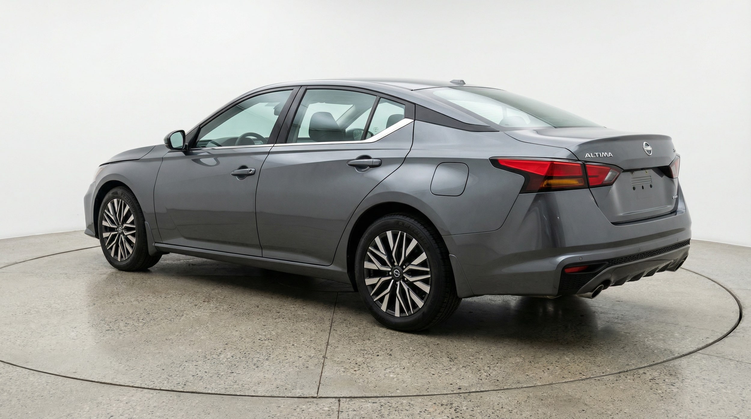 Thumbnail: 2025 Nissan Altima - 5