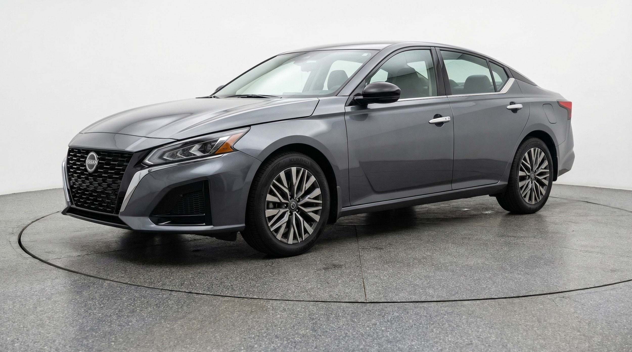 Thumbnail: 2025 Nissan Altima - 3