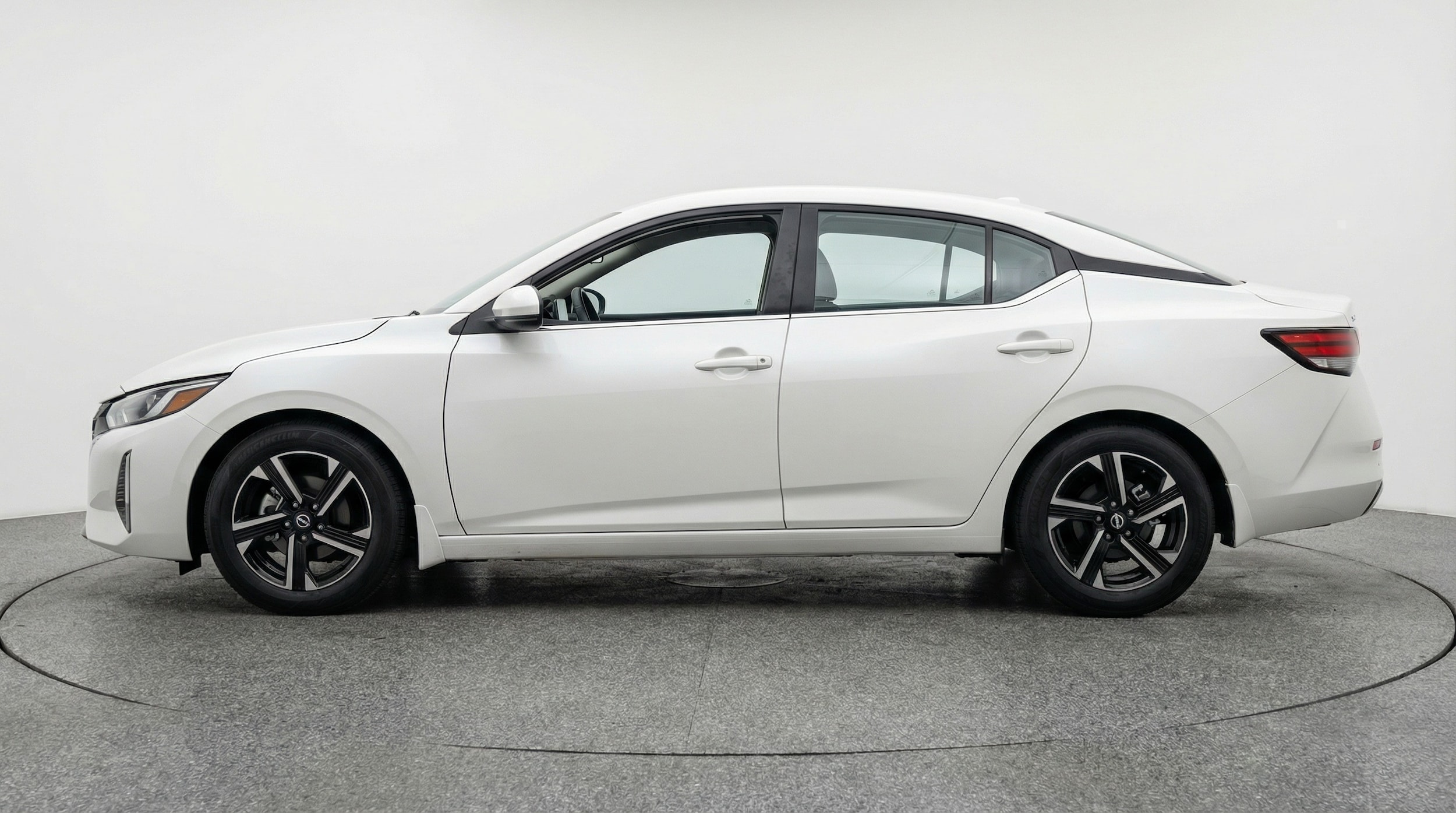 Thumbnail: 2025 Nissan Sentra - 4