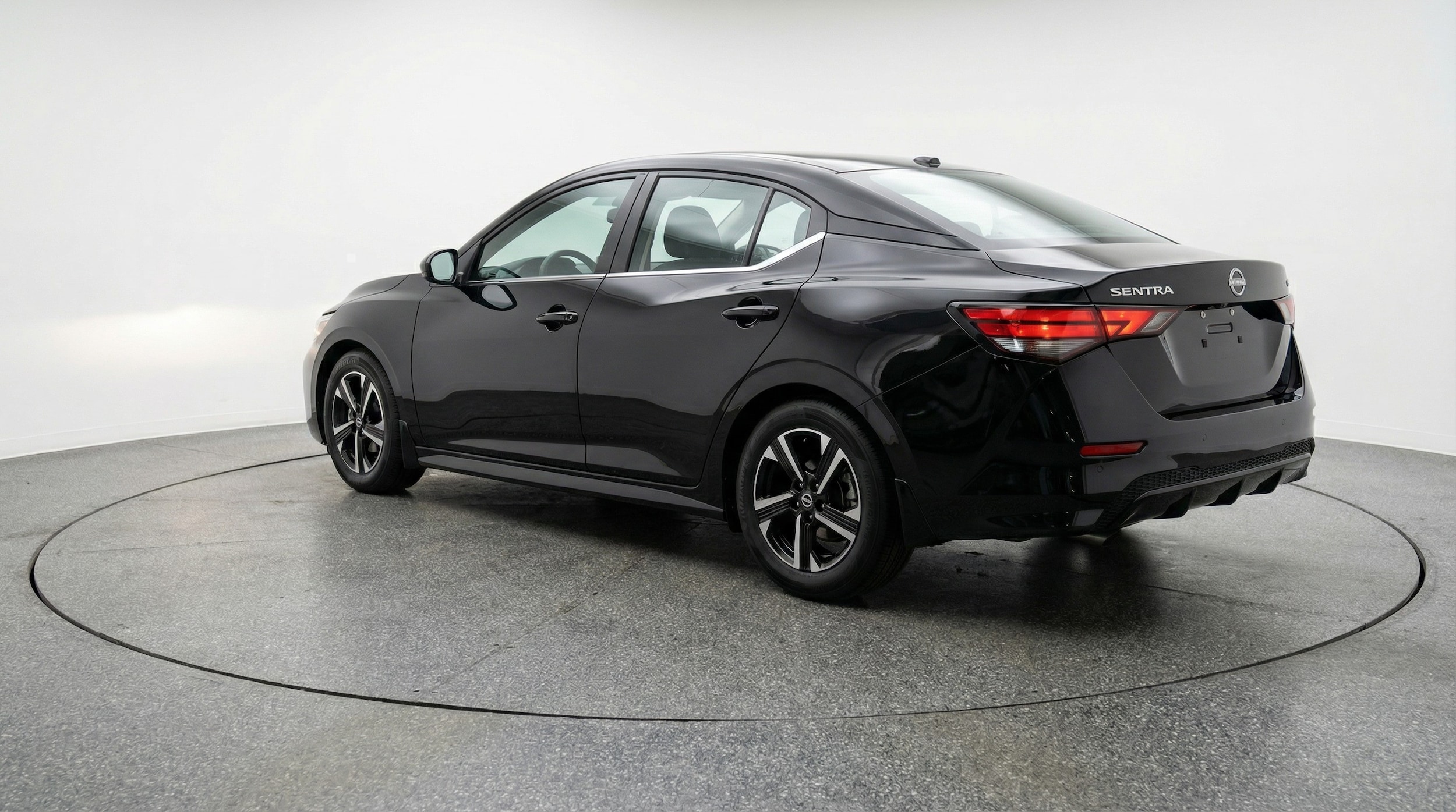 Thumbnail: 2025 Nissan Sentra - 5