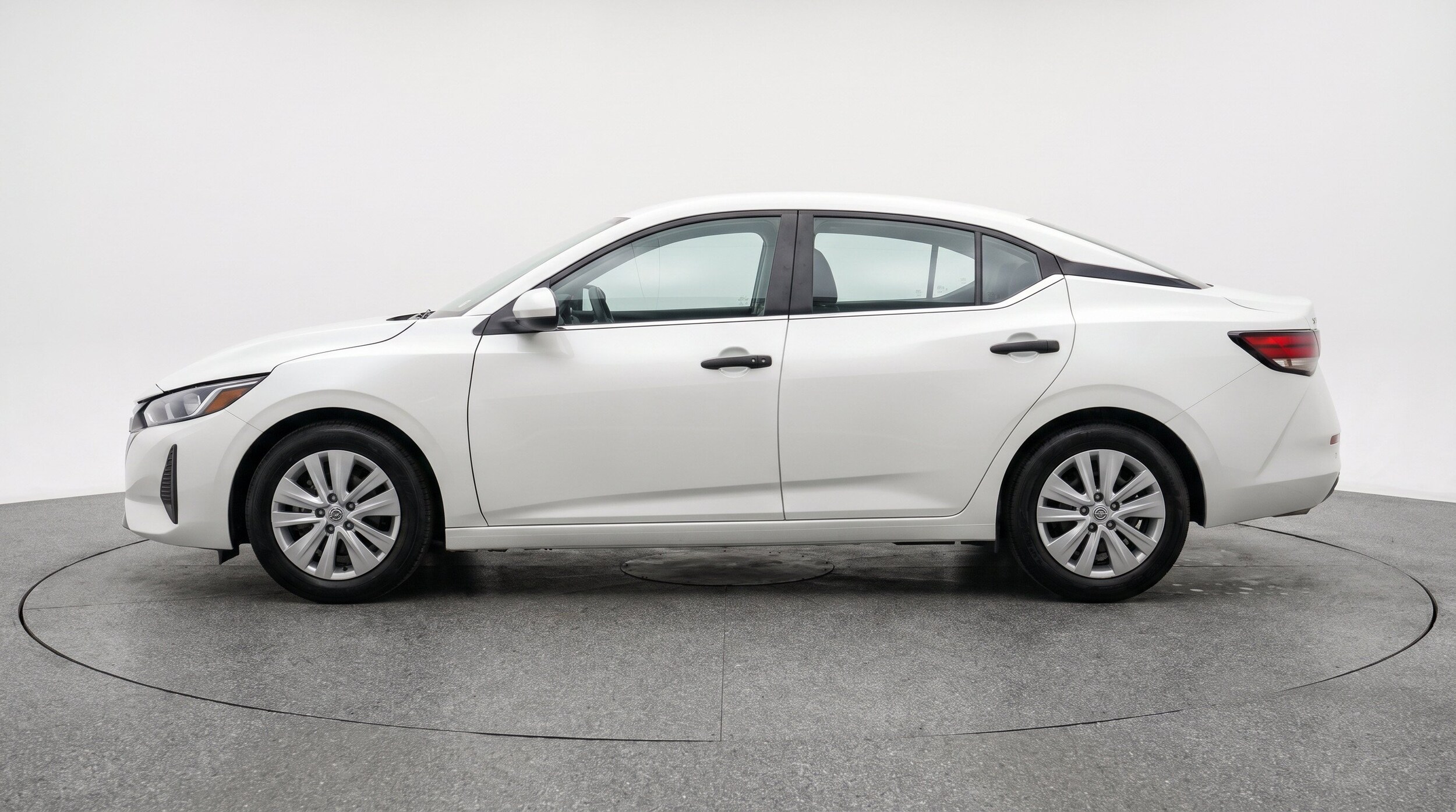 Thumbnail: 2025 Nissan Sentra - 5