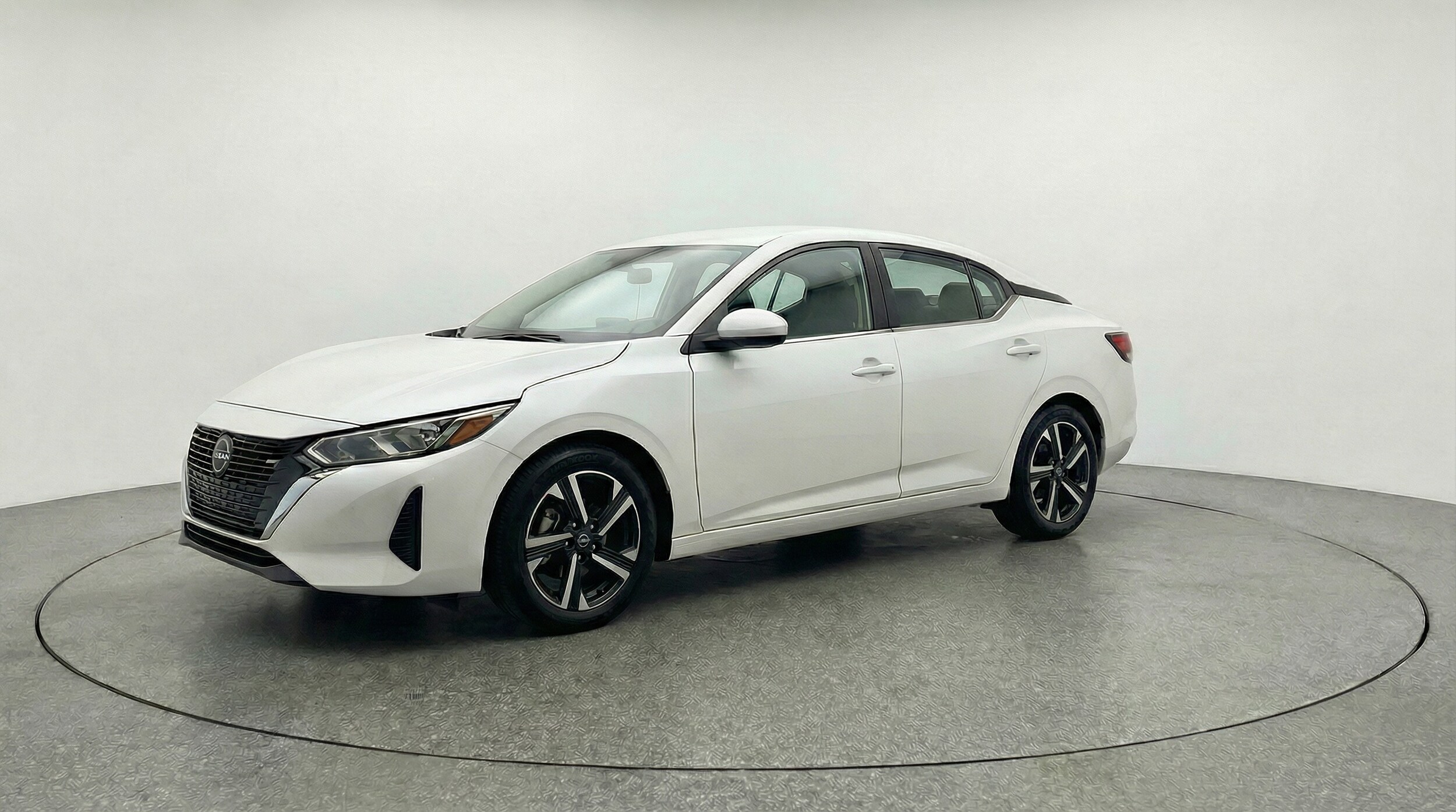 Thumbnail: 2025 Nissan Sentra - 3