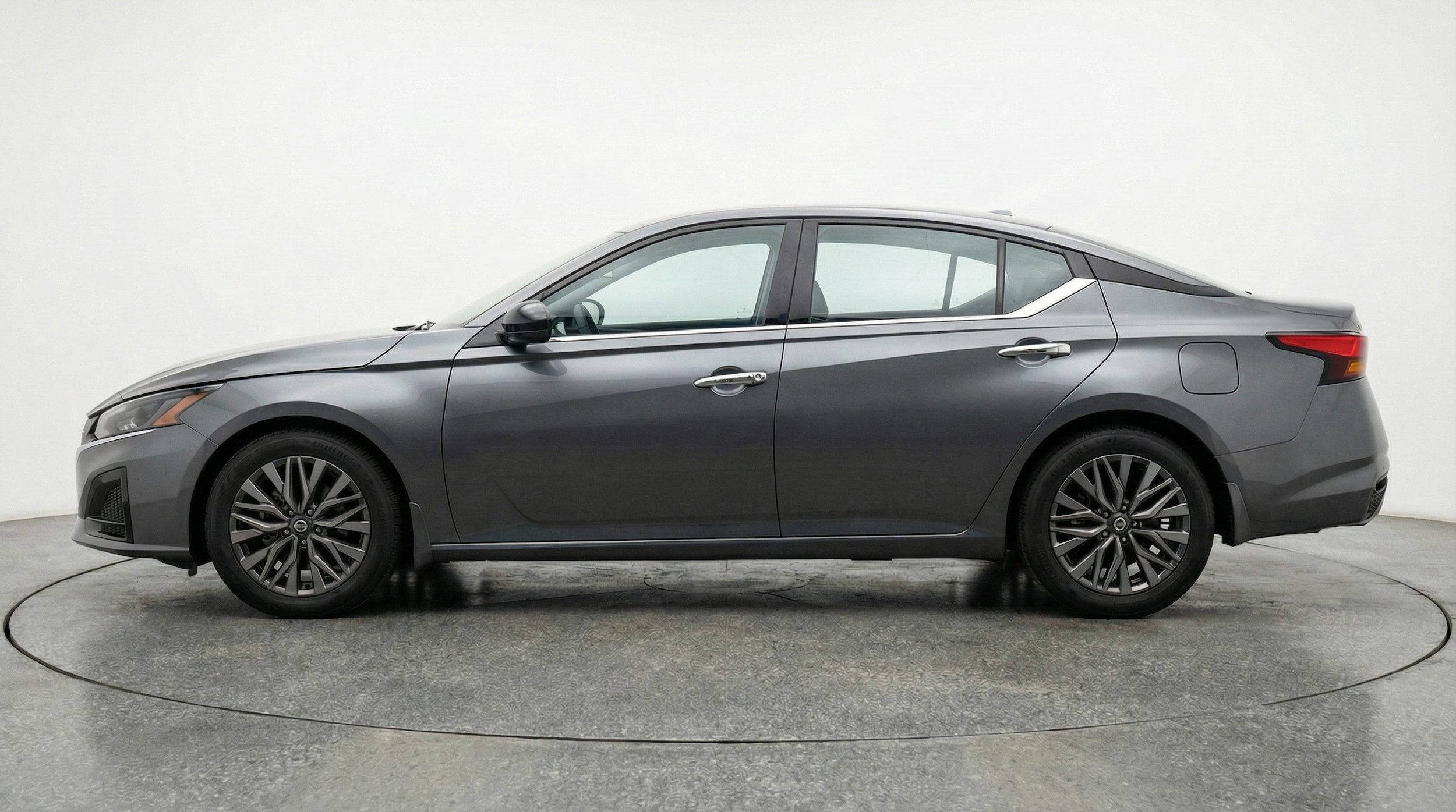 Thumbnail: 2025 Nissan Altima - 4