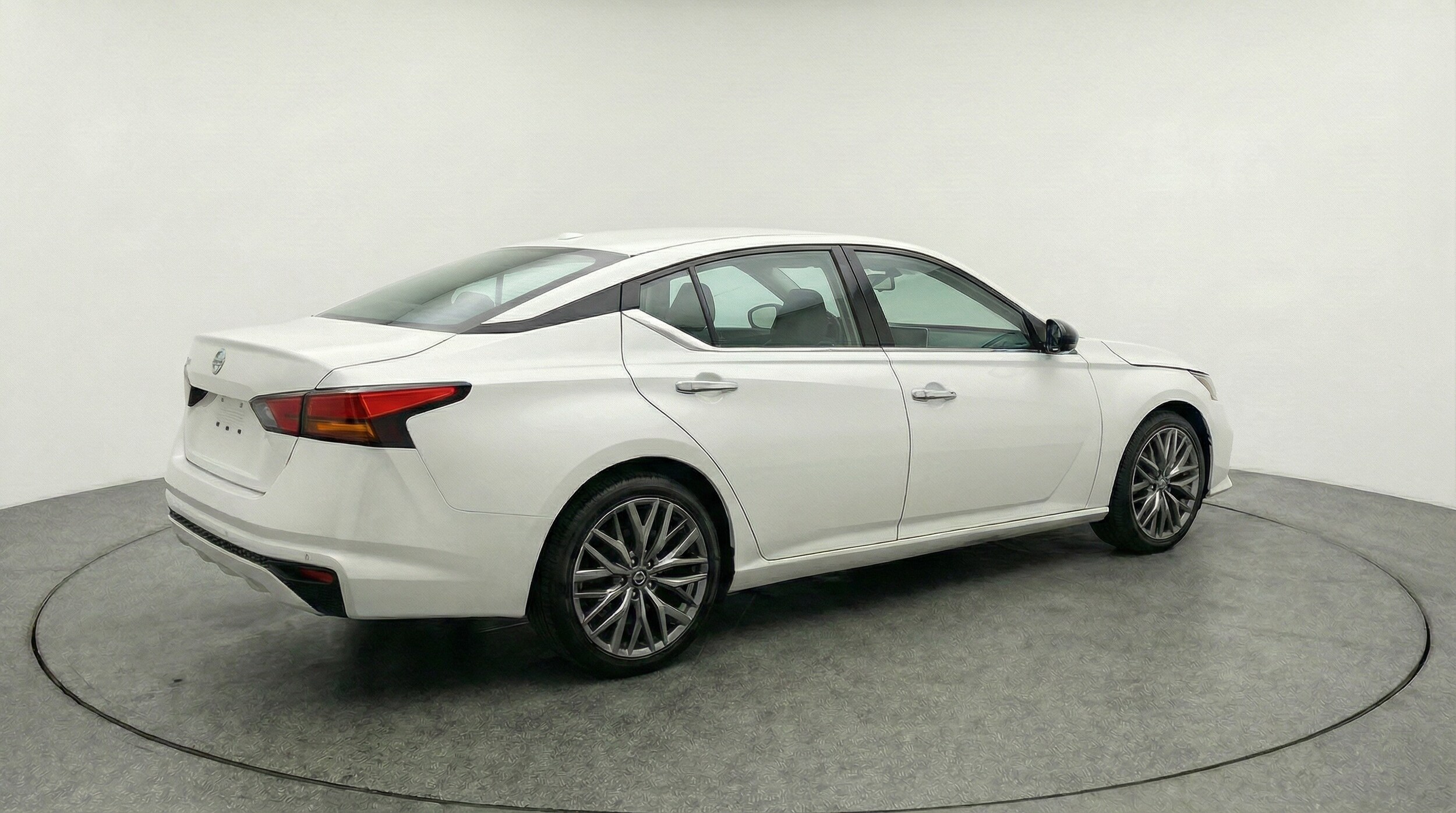 Thumbnail: 2025 Nissan Altima - 7