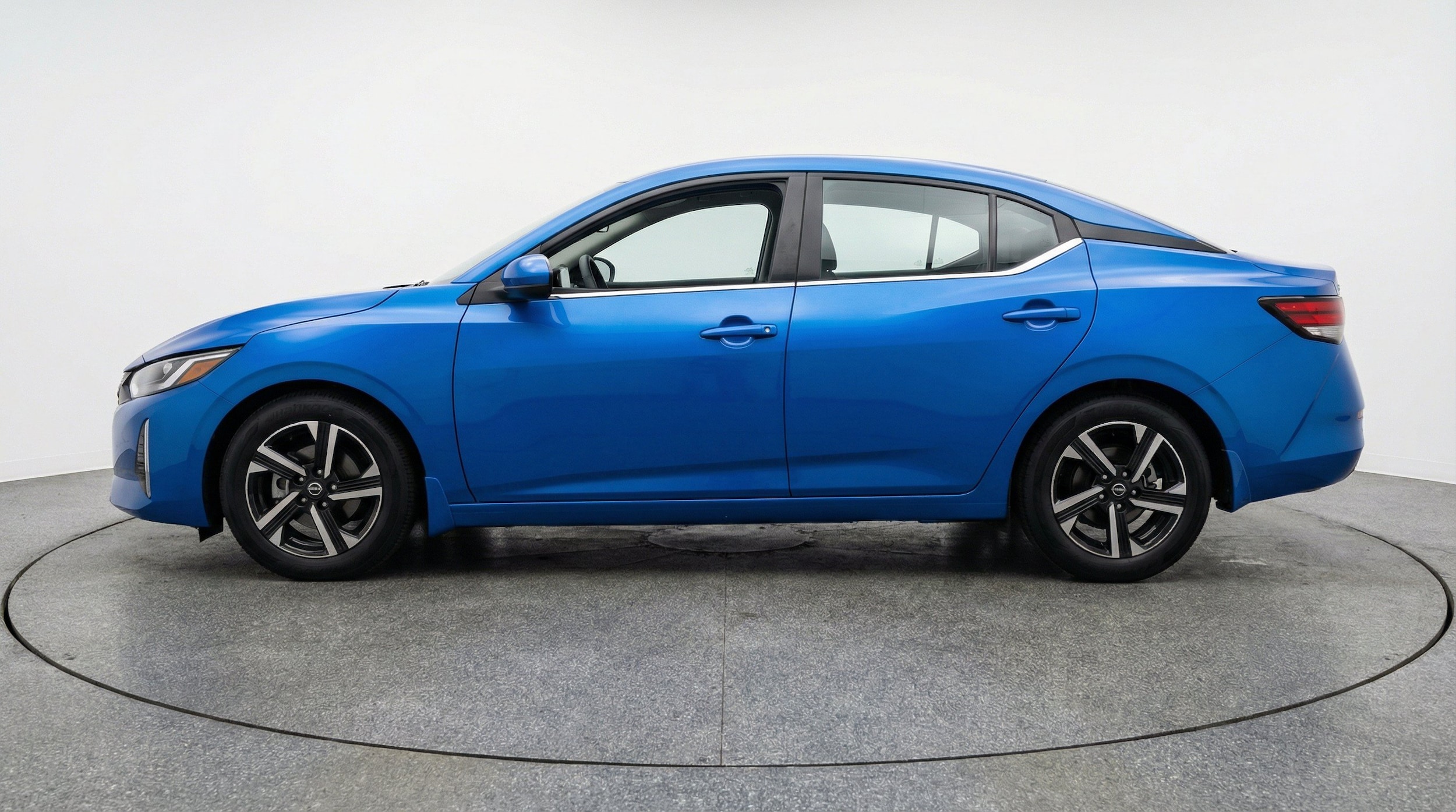 Thumbnail: 2025 Nissan Sentra - 5