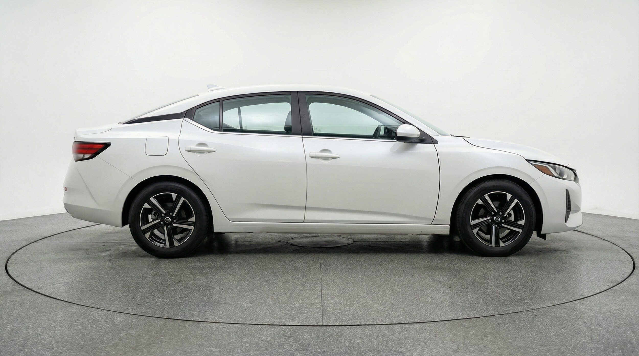 Thumbnail: 2025 Nissan Sentra - 8