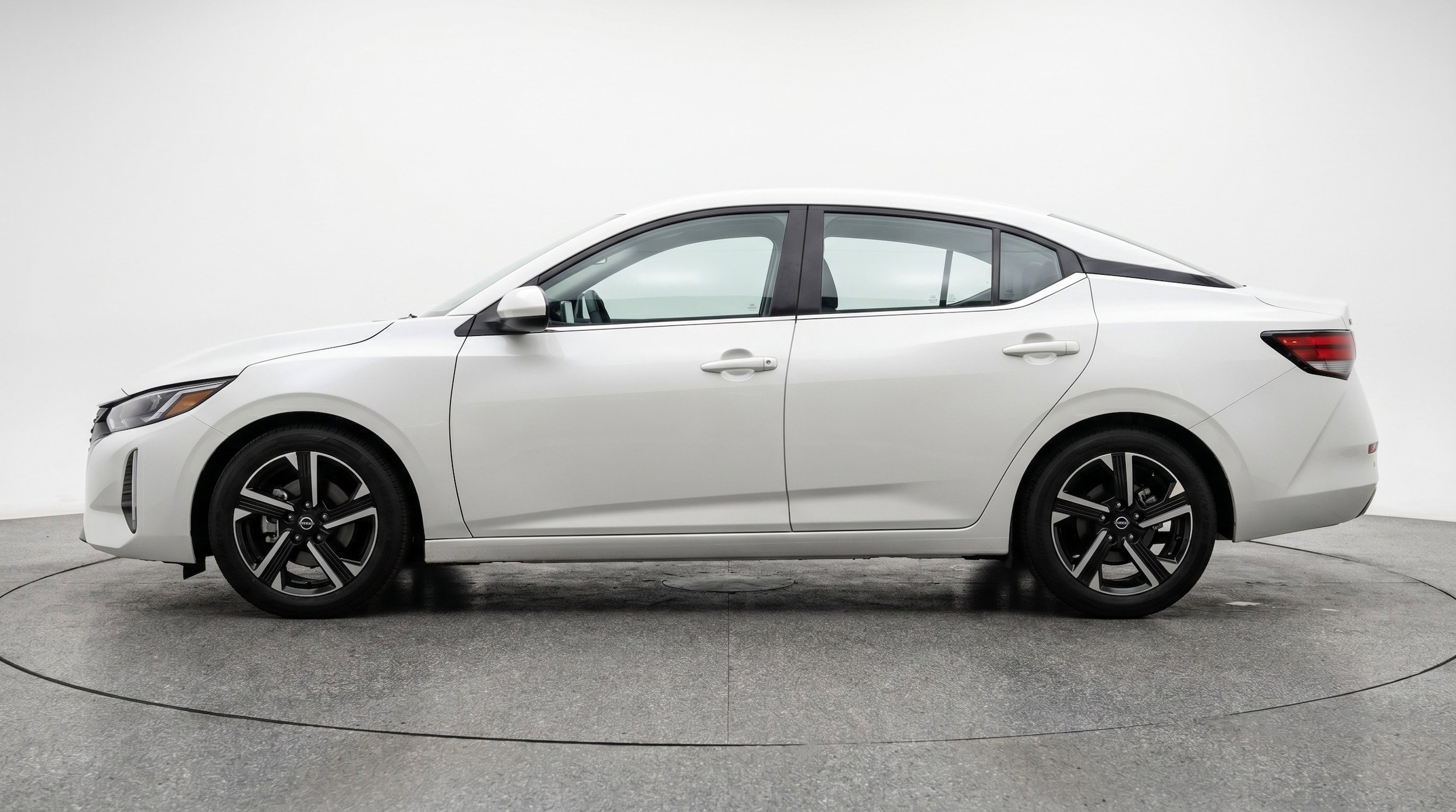 Thumbnail: 2025 Nissan Sentra - 4