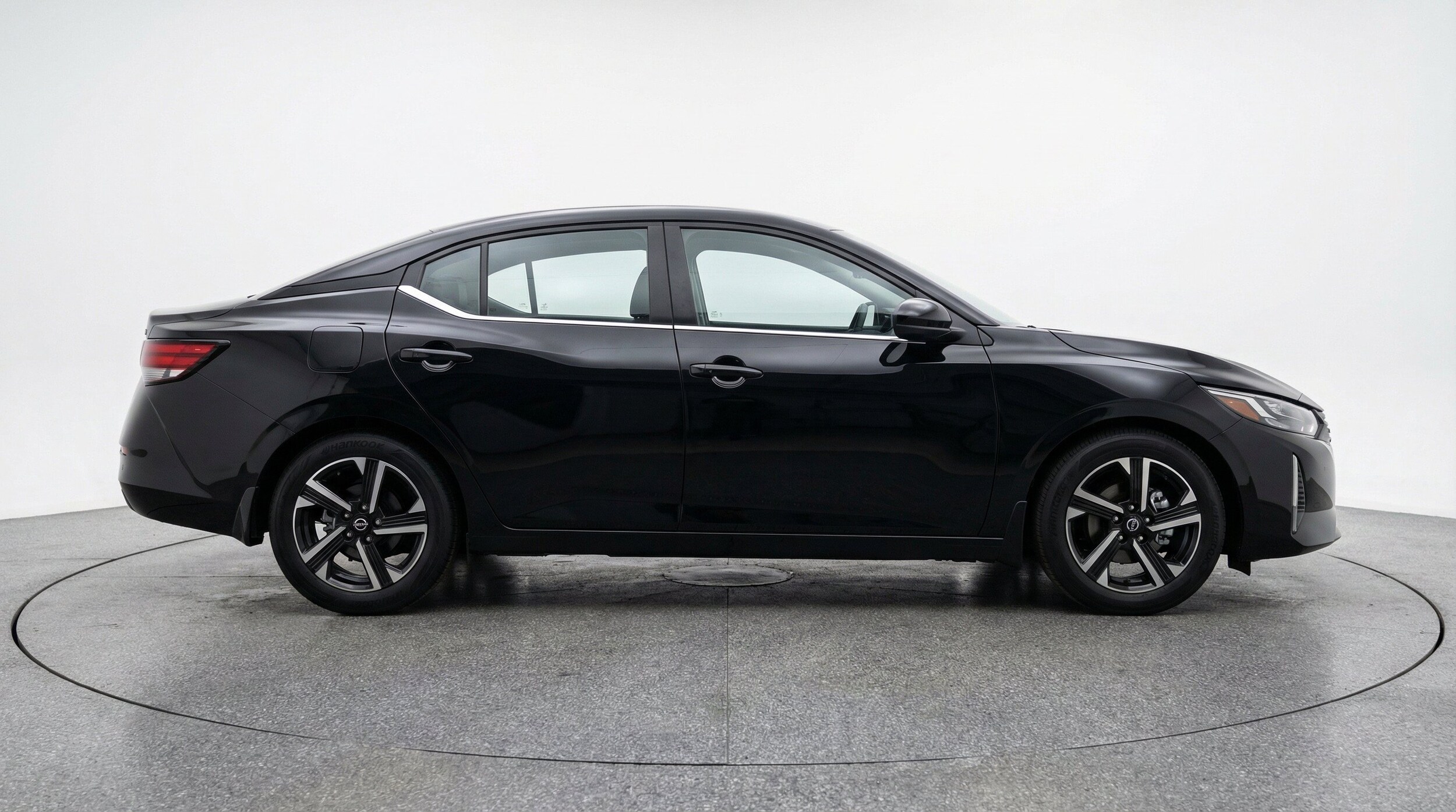 Thumbnail: 2025 Nissan Sentra - 11