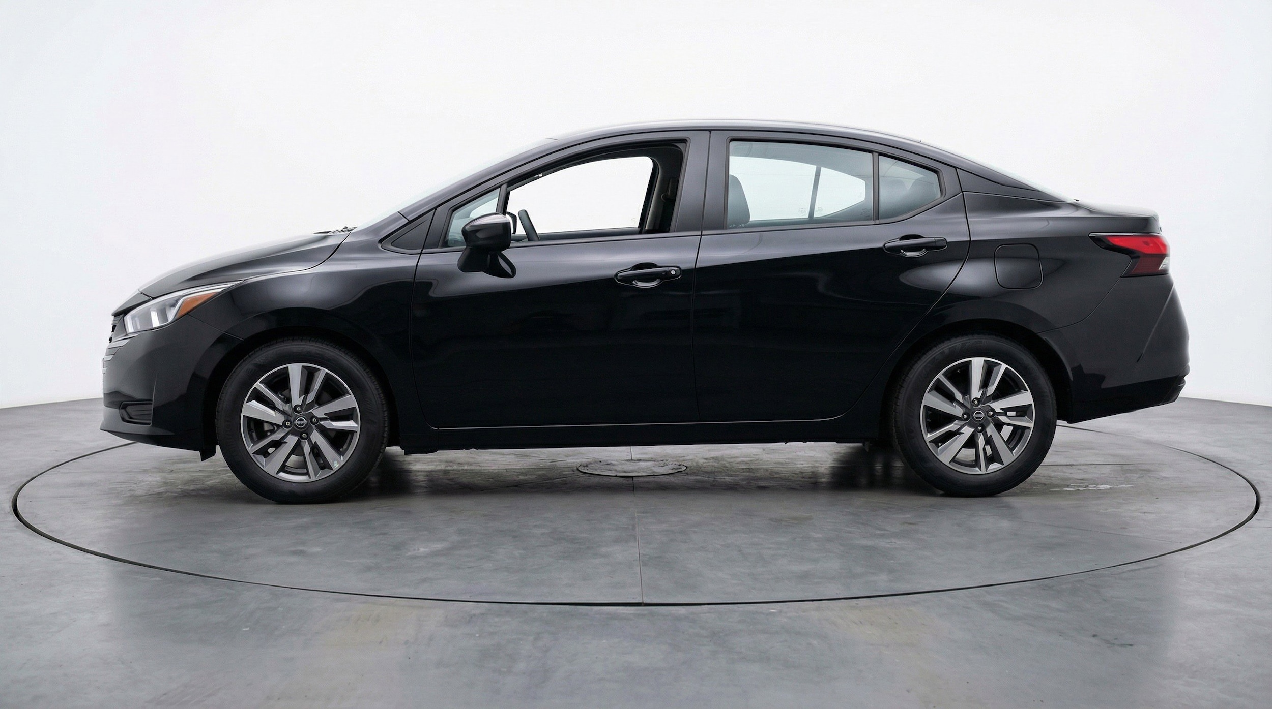 Thumbnail: 2025 Nissan Versa - 5