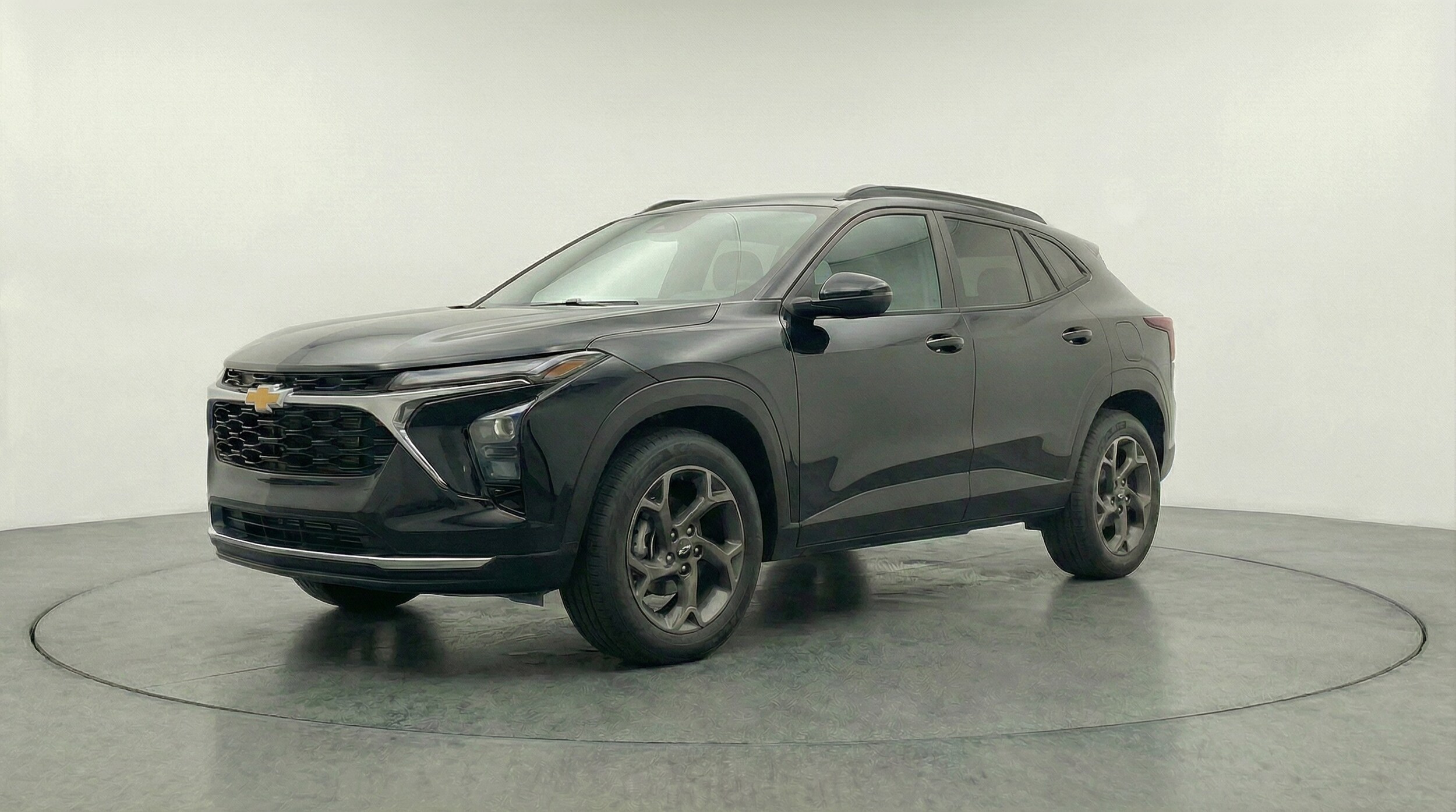 Thumbnail: 2025 Chevrolet Trax - 3