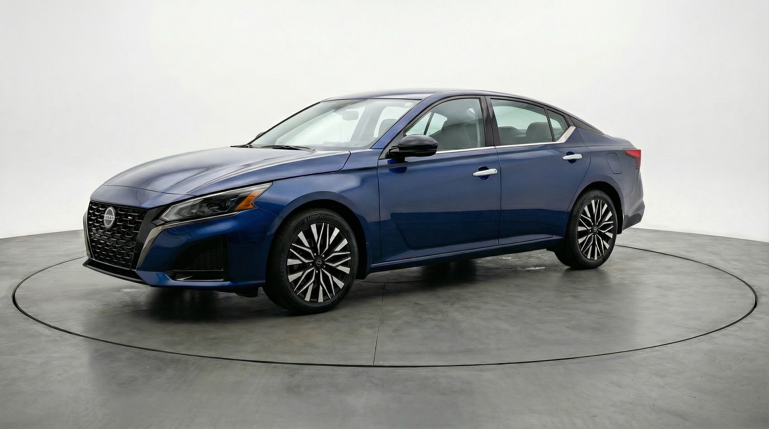 Thumbnail: 2025 Nissan Altima - 3