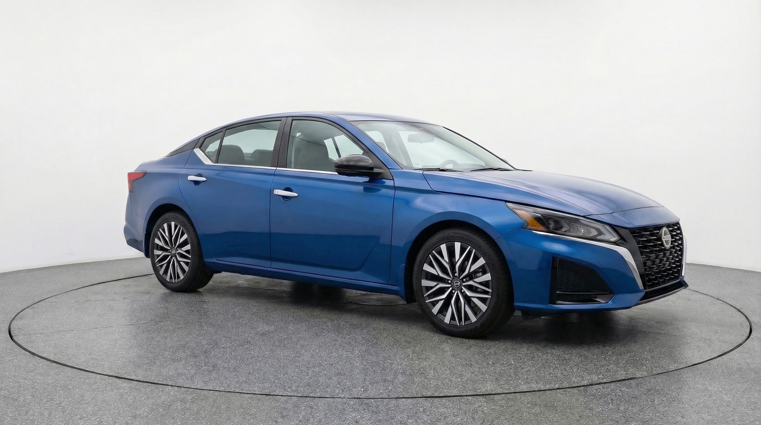 Thumbnail: 2025 Nissan Altima - 1