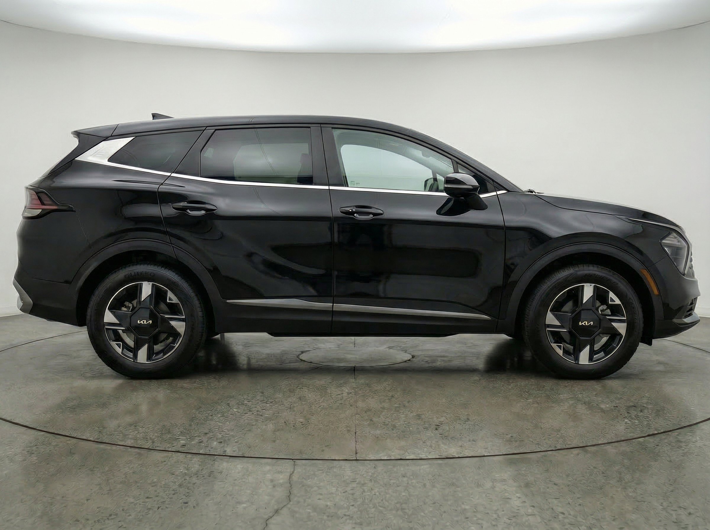 Thumbnail: 2026 Kia Sportage - 10