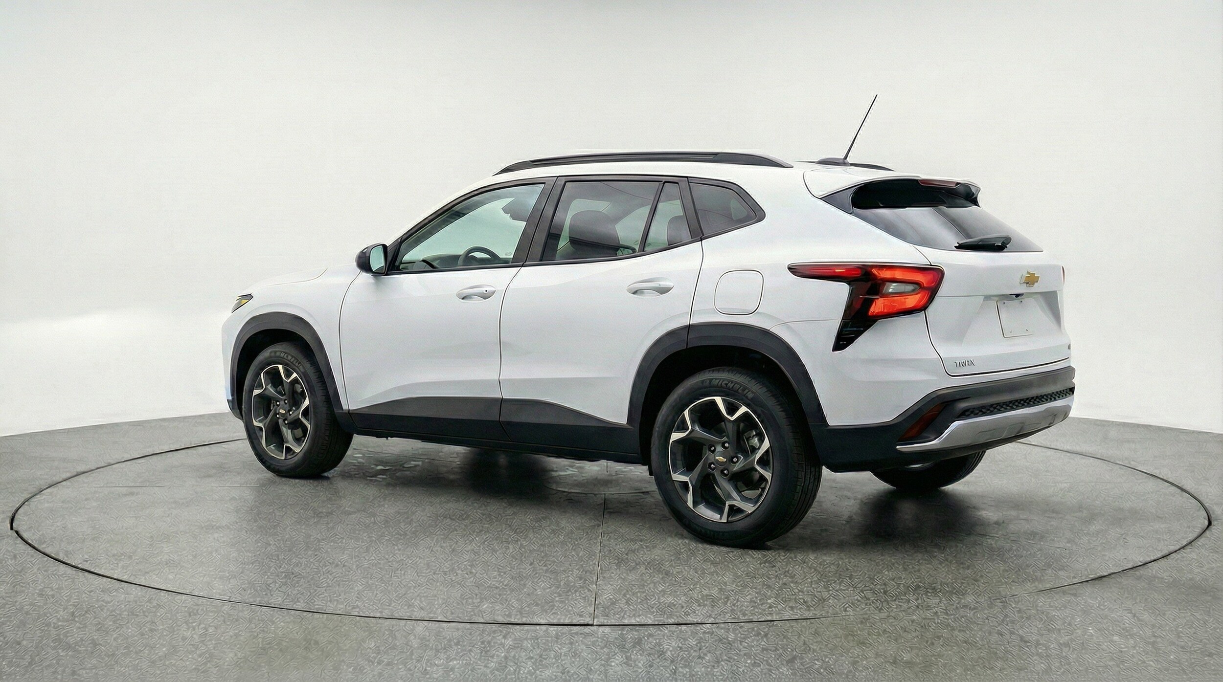 Thumbnail: 2025 Chevrolet Trax - 6