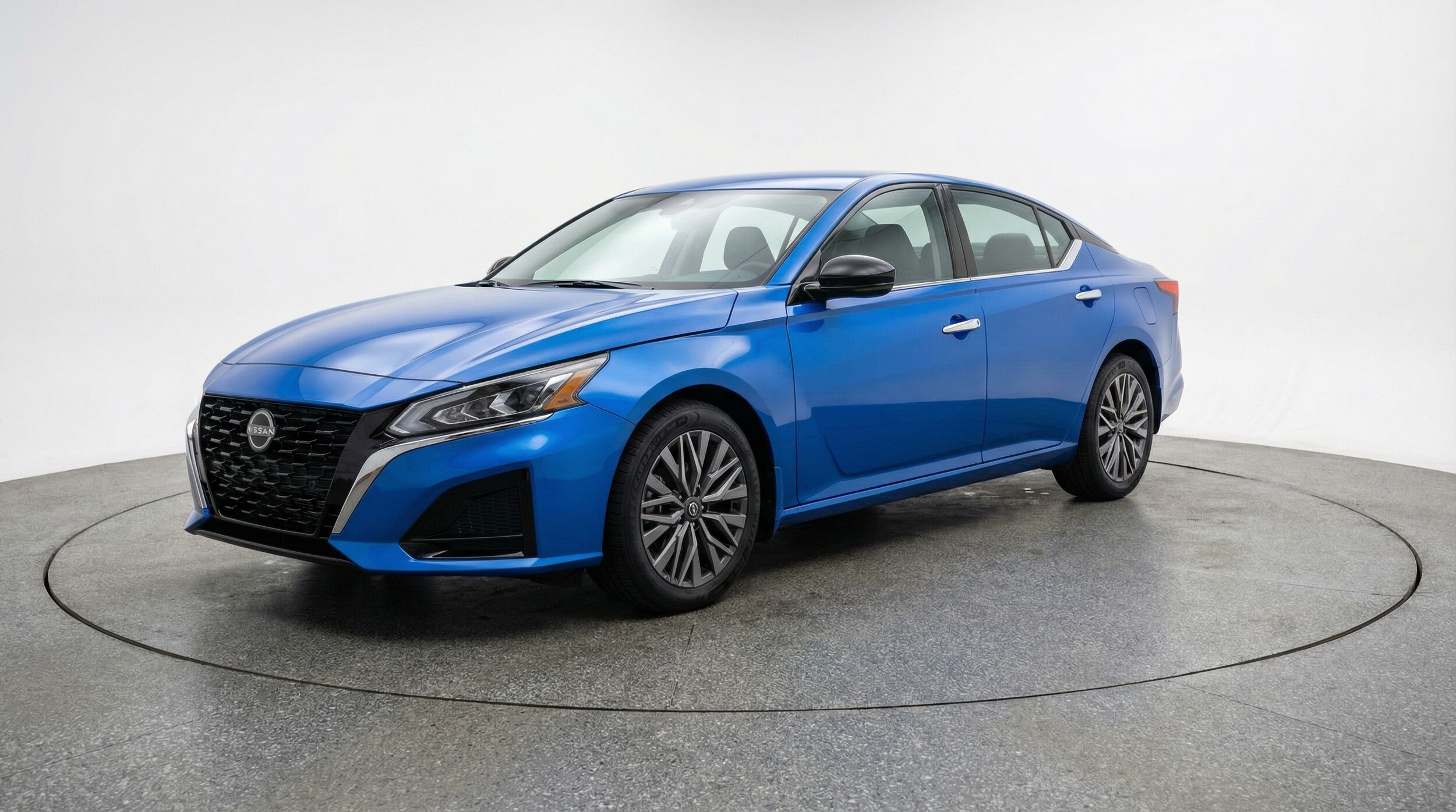 Thumbnail: 2025 Nissan Altima - 3