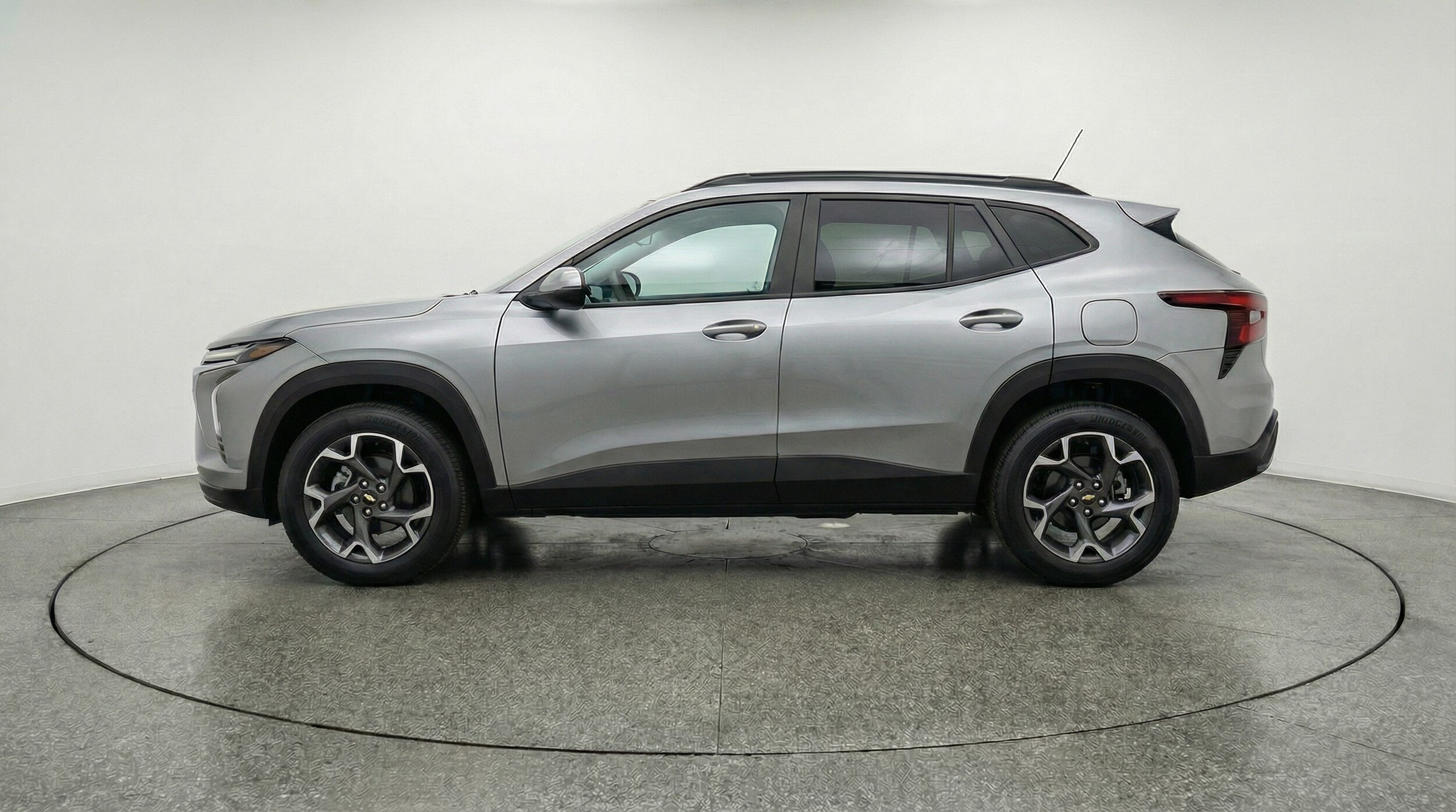 Thumbnail: 2025 Chevrolet Trax - 4