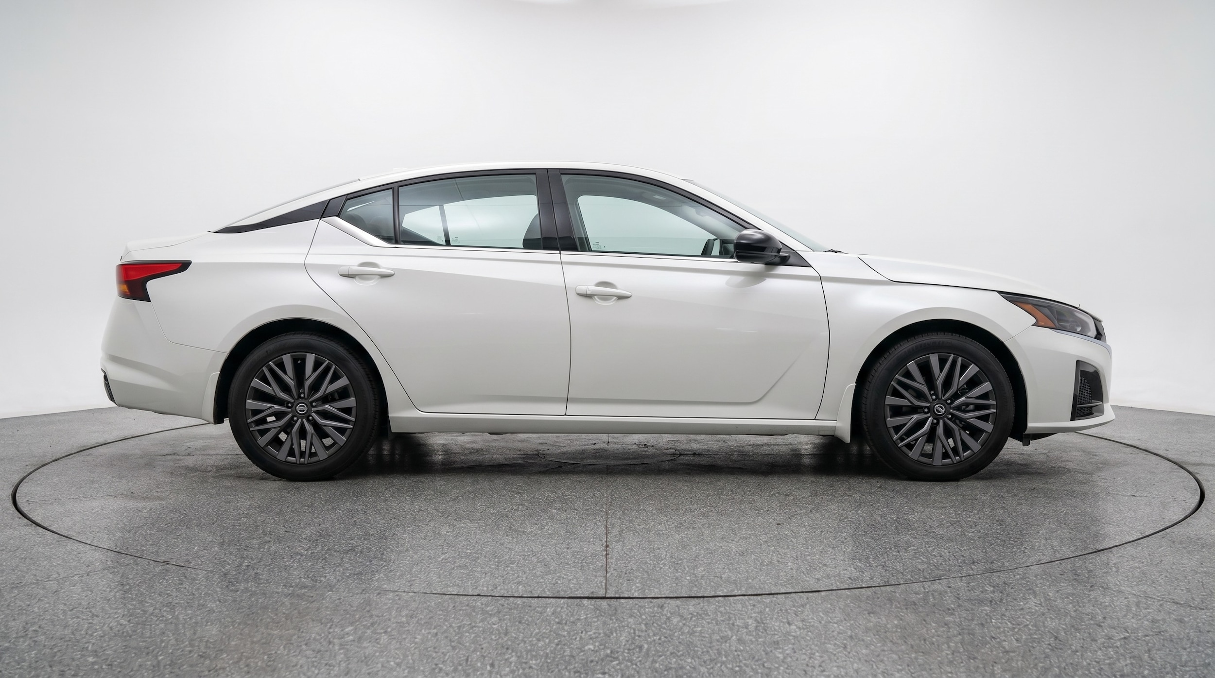 Thumbnail: 2025 Nissan Altima - 8