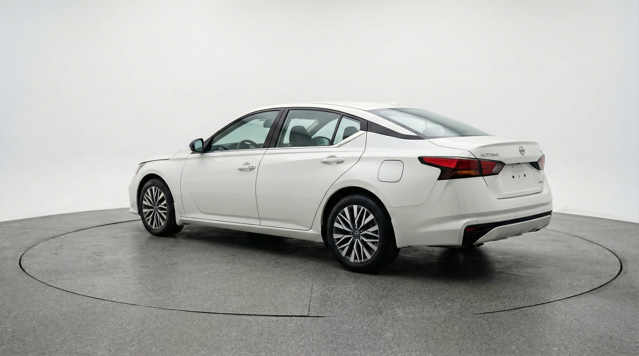 Thumbnail: 2025 Nissan Altima - 6