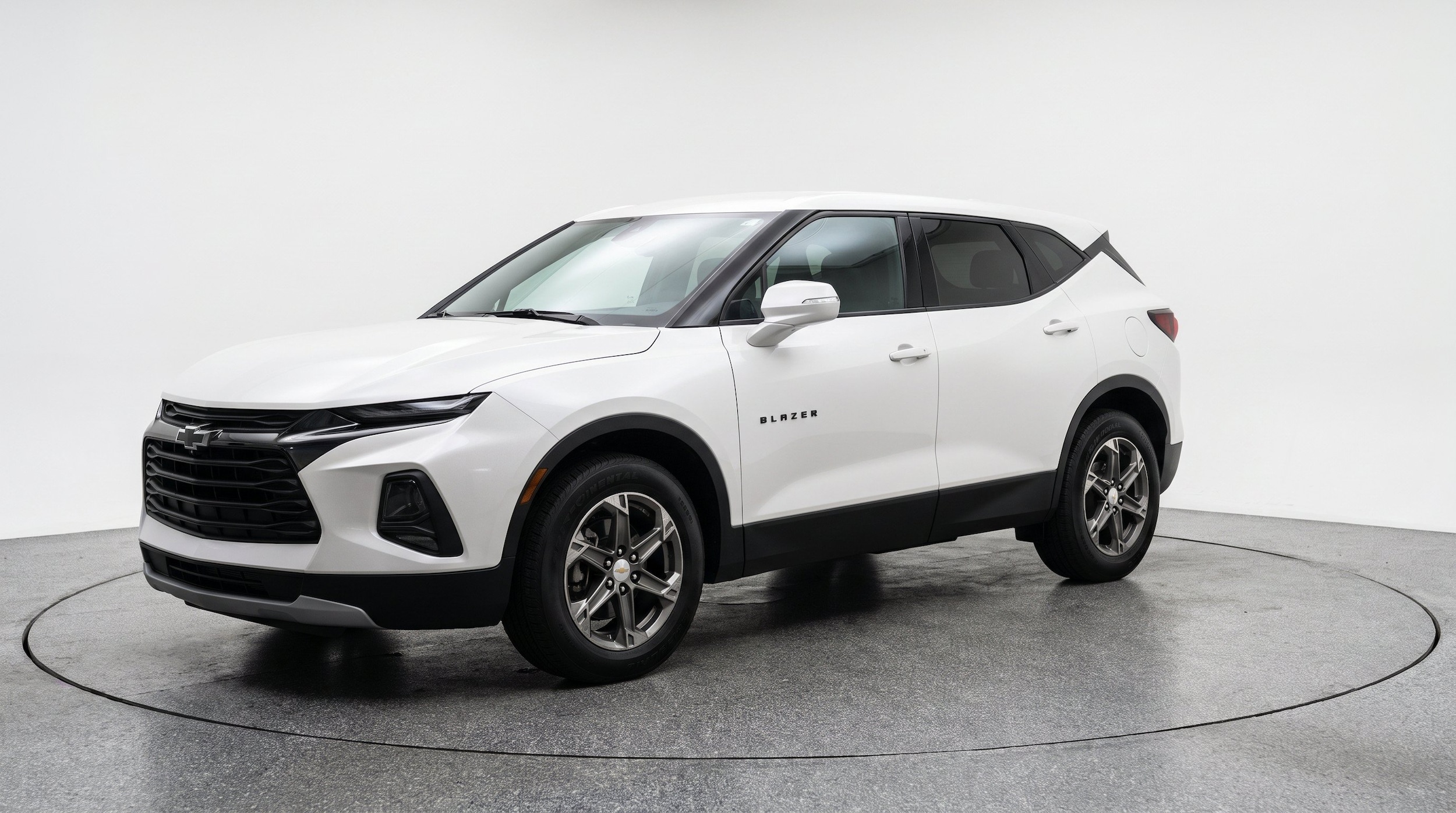 Thumbnail: 2026 Chevrolet Blazer - 3