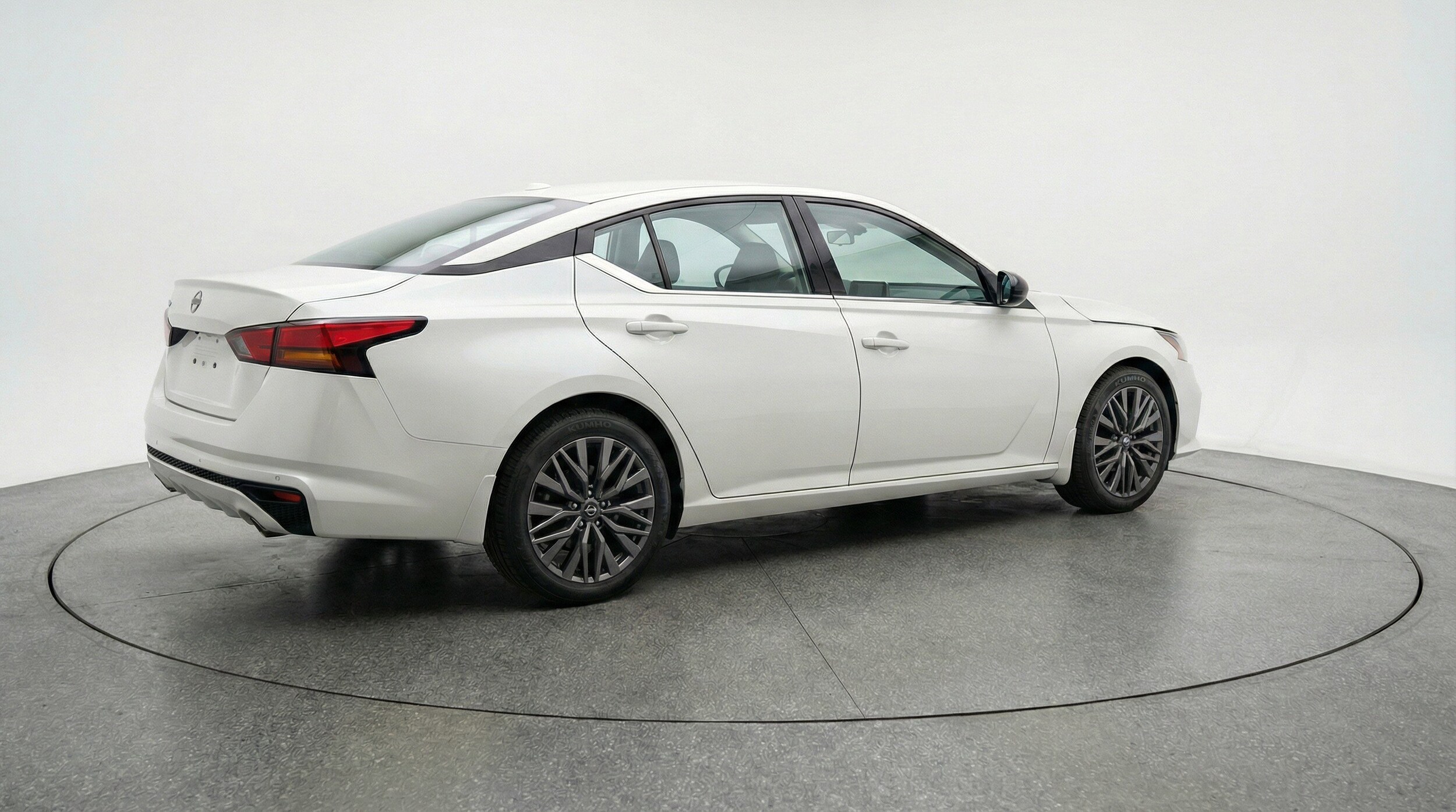 Thumbnail: 2025 Nissan Altima - 9